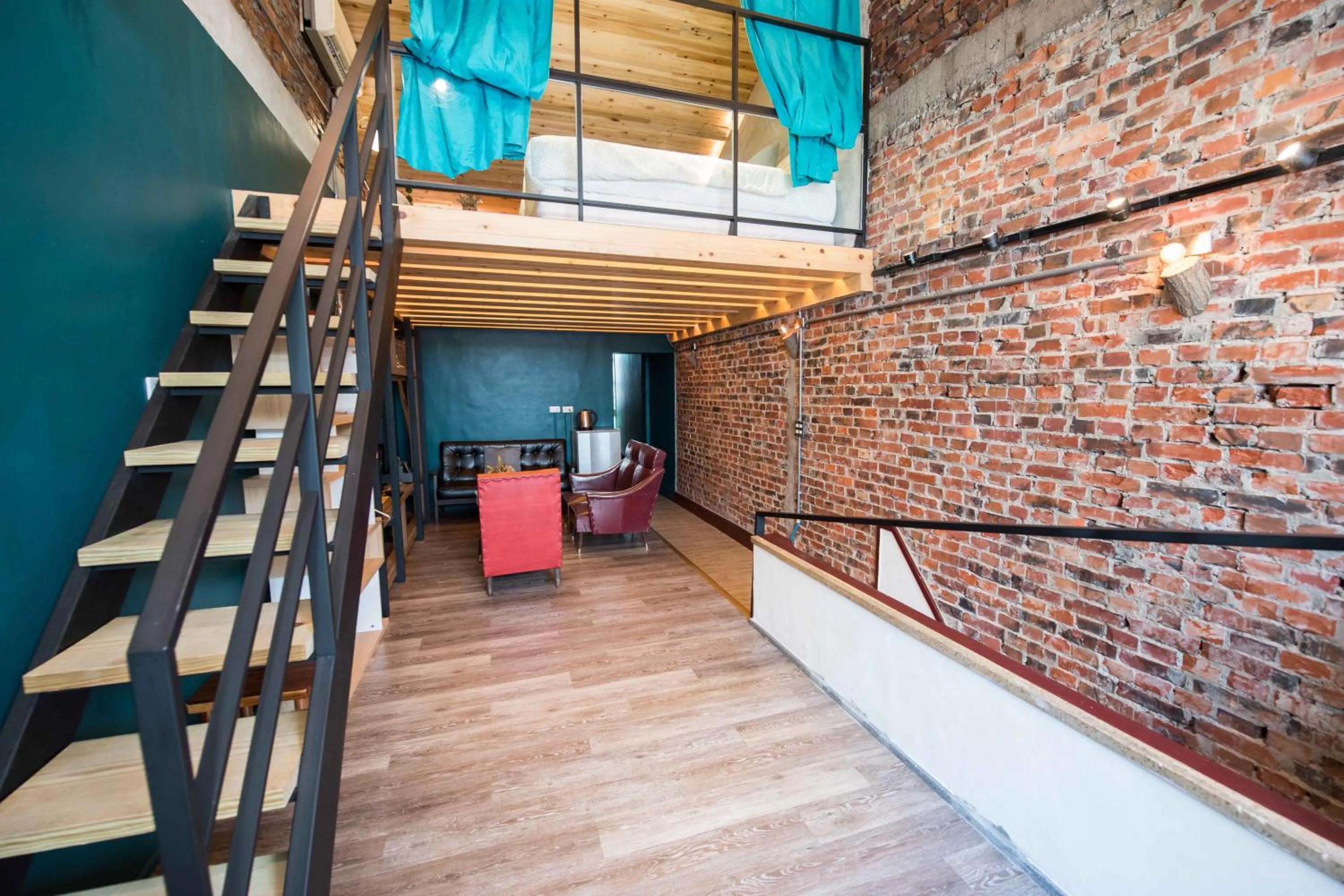 Small Bridge Good Home