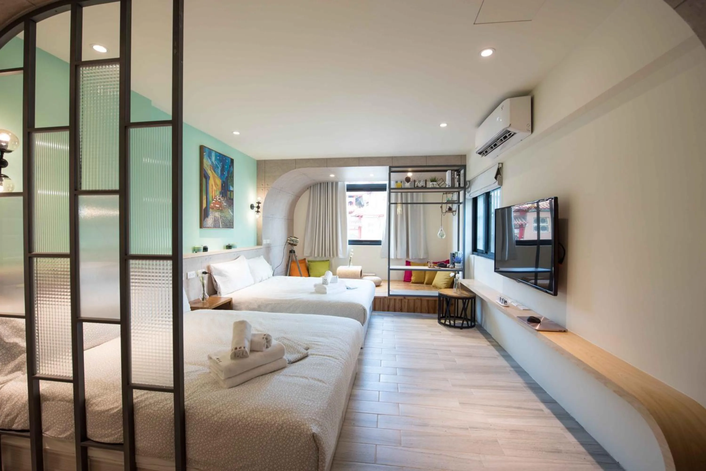 Bed in Small Bridge Good Home