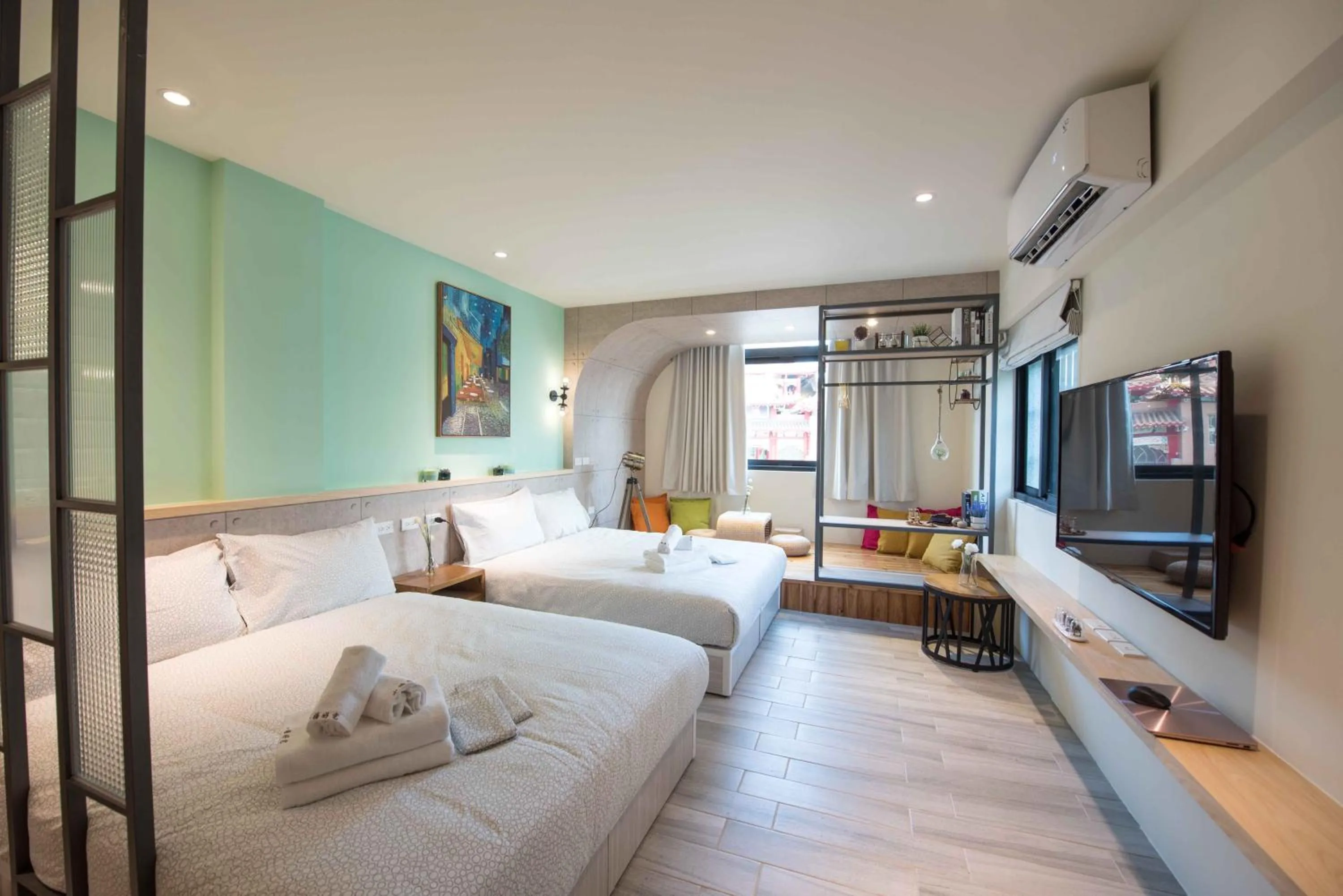 Bed in Small Bridge Good Home