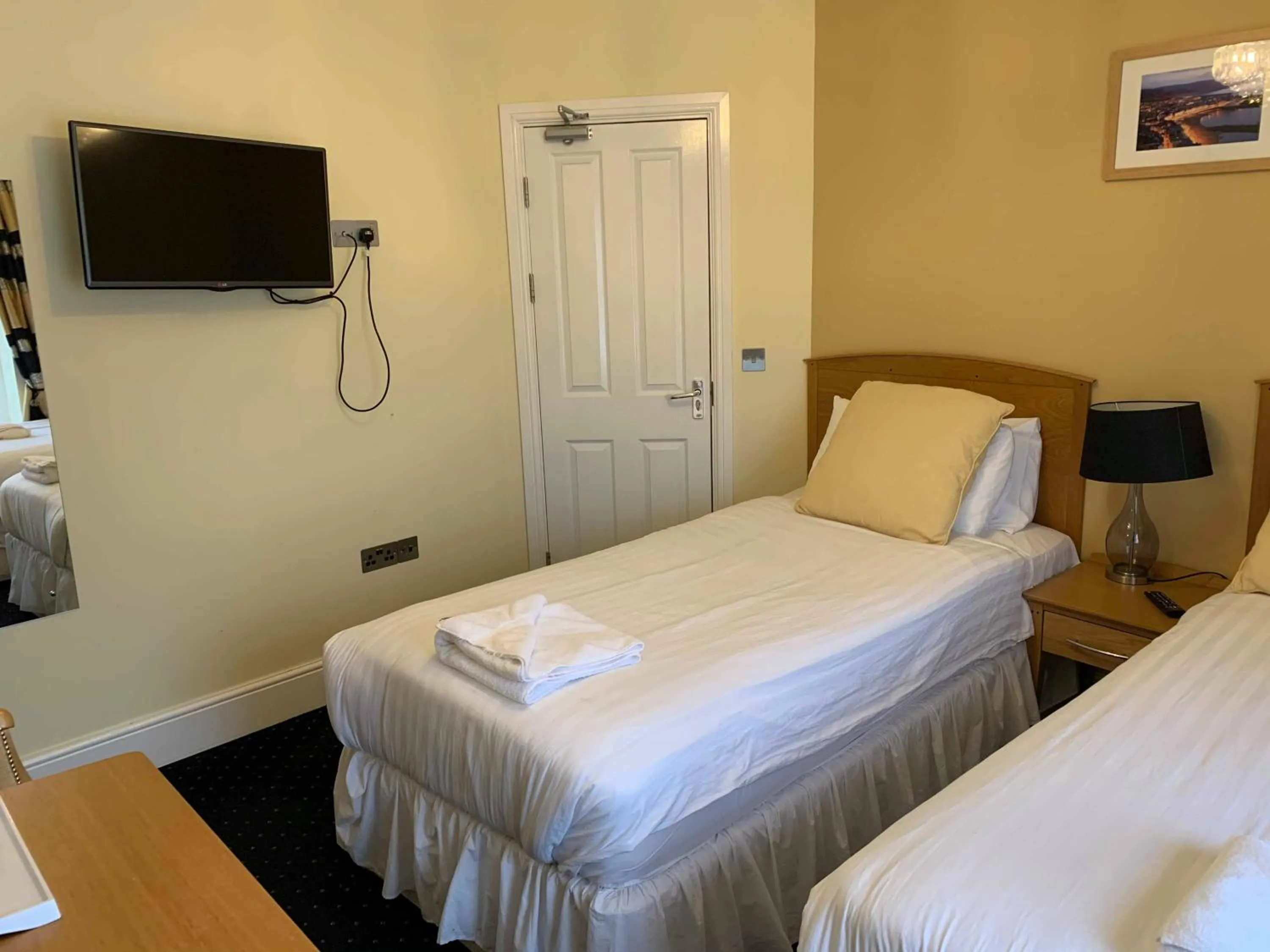 Bed in Four Seasons Hotel