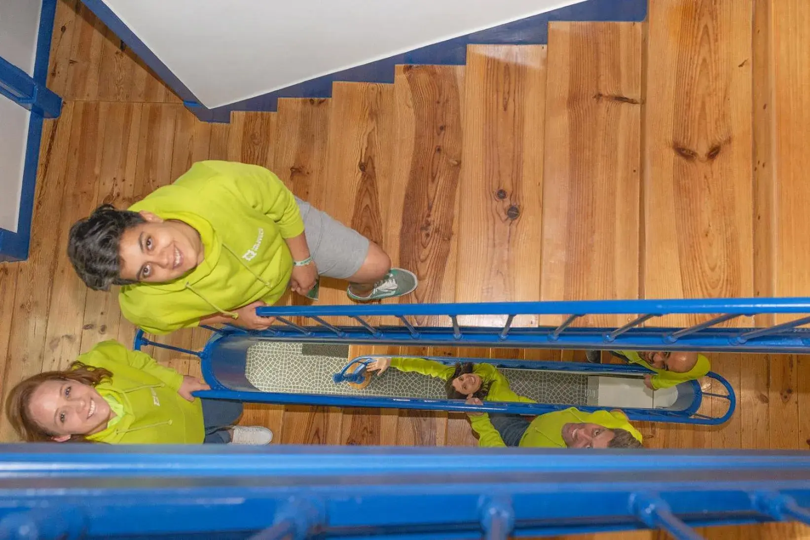 Property building in Help Yourself Hostels - Parede Property building in Help Yourself Hostels - Parede