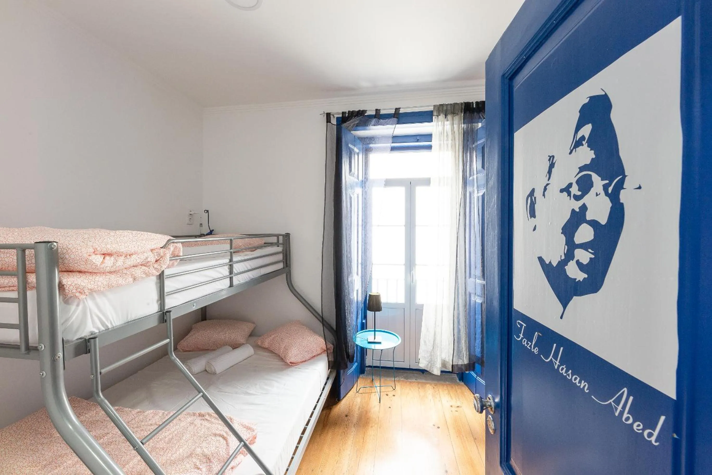 Bed in Help Yourself Hostels - Parede