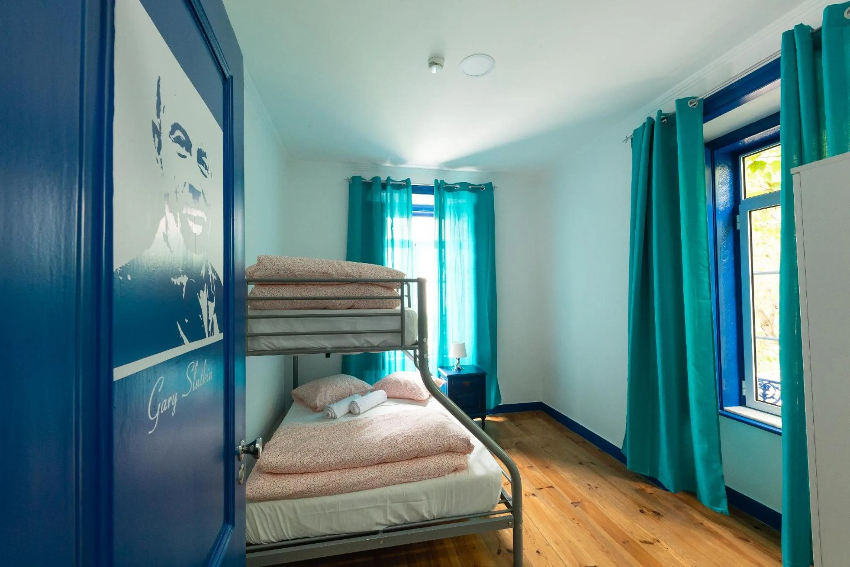 Bed in Help Yourself Hostels - Parede