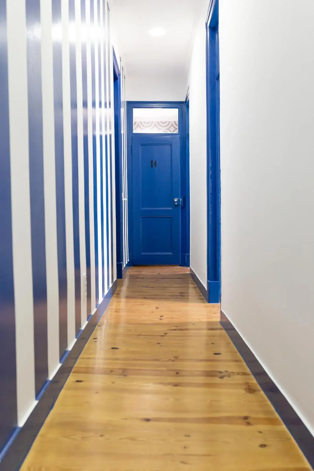 Property building in Help Yourself Hostels - Parede Property building in Help Yourself Hostels - Parede