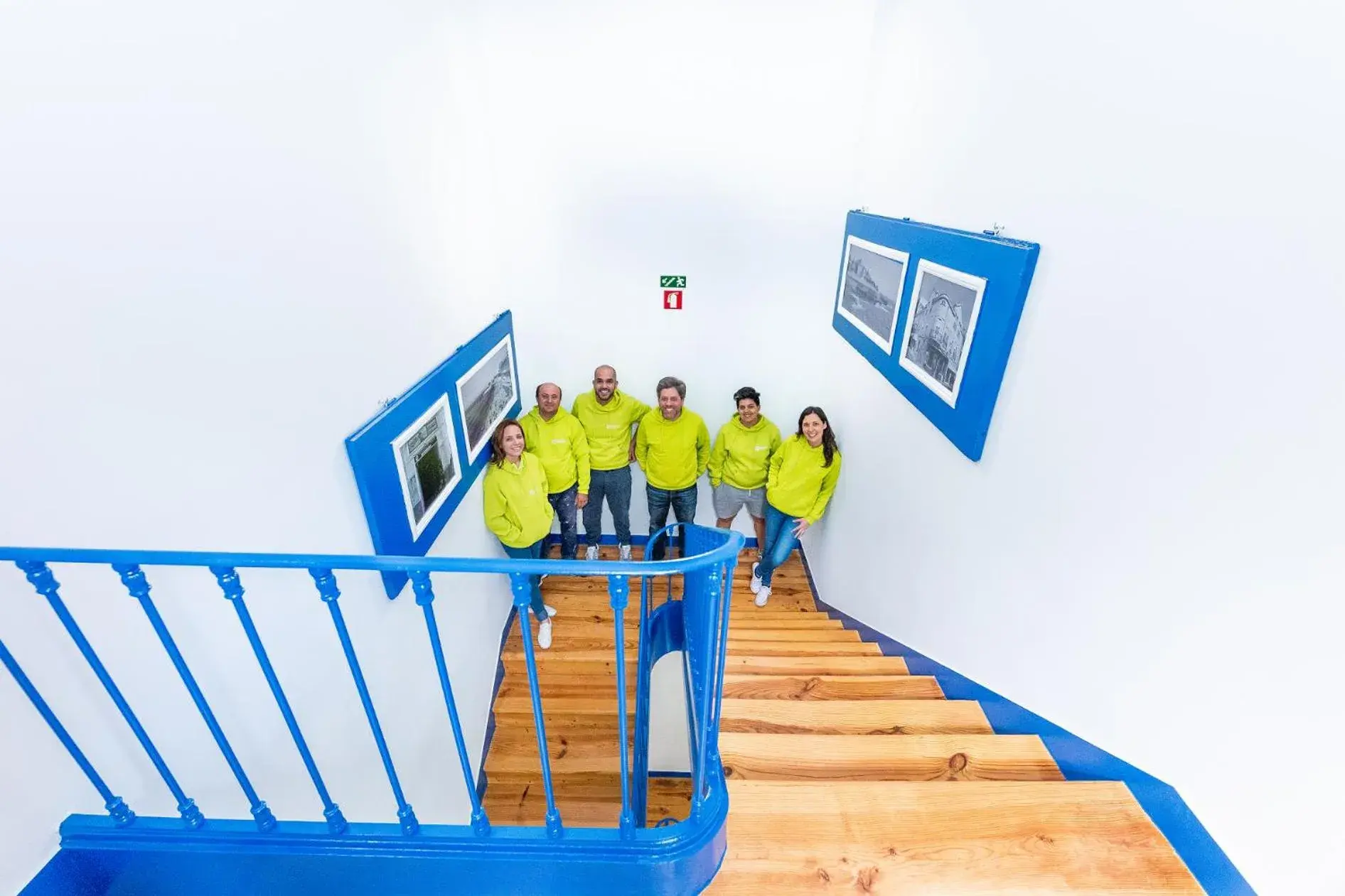 Property building in Help Yourself Hostels - Parede Property building in Help Yourself Hostels - Parede