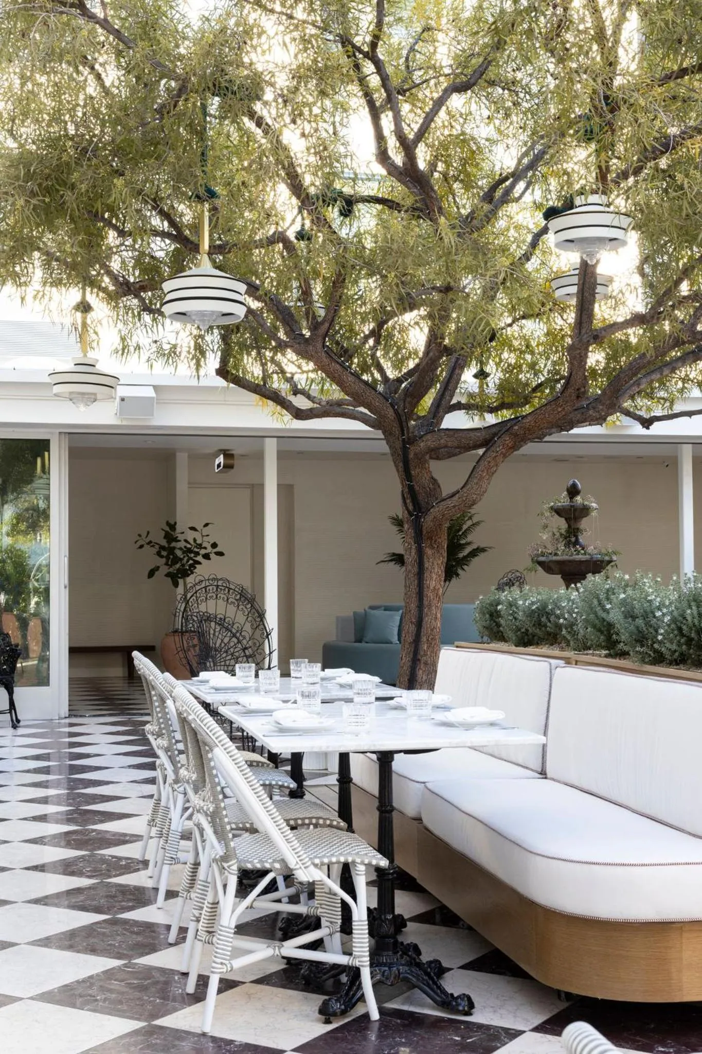 Patio in Short Stories Hotel Near The Grove