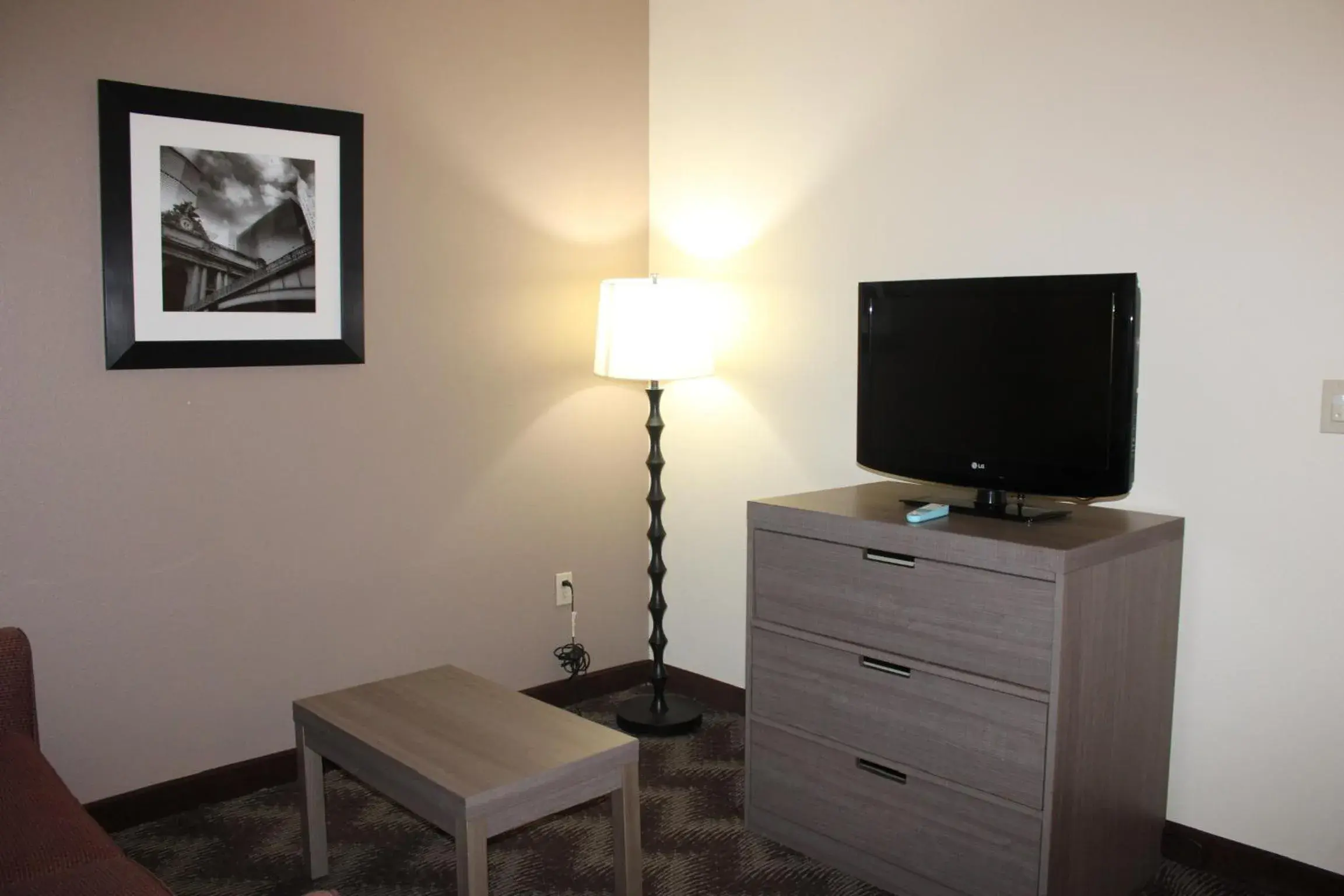 King Suite - Non-Smoking in Quality Suites King Suite - Non-Smoking in Quality Suites