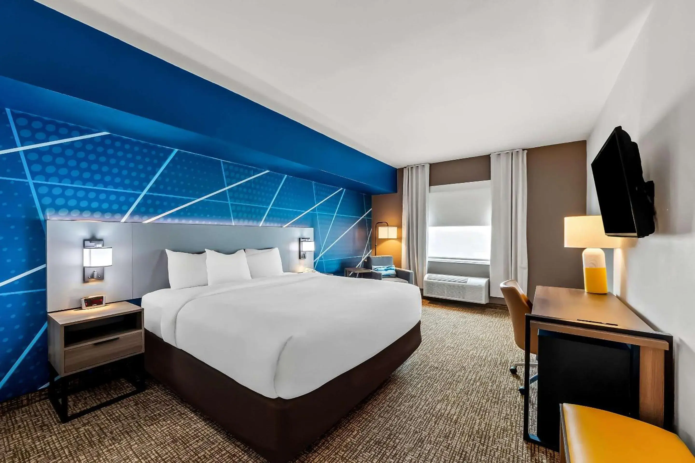 Bedroom, Bed in Comfort Inn & Suites Donna near I-2 Bedroom, Bed in Comfort Inn & Suites Donna near I-2