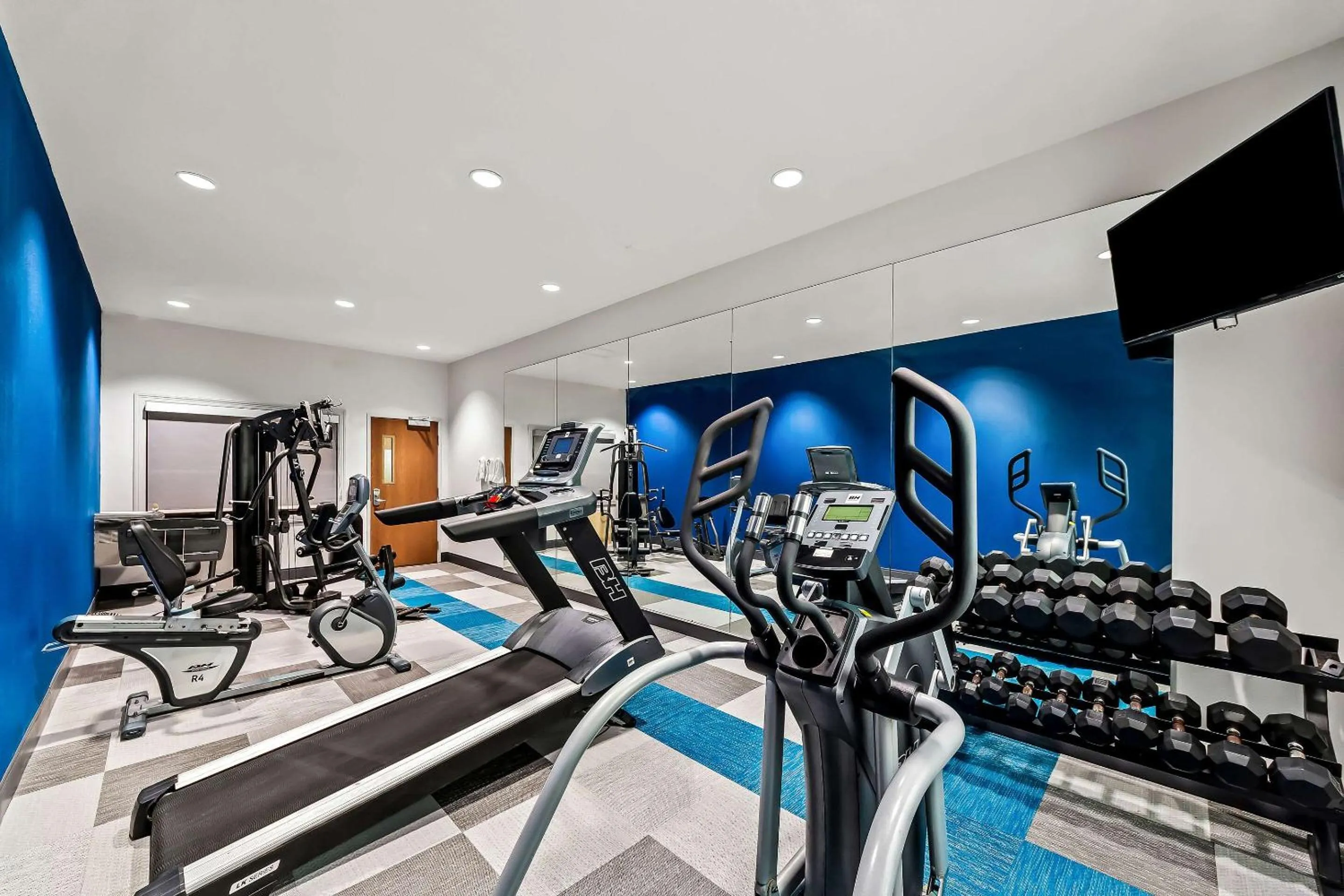 Fitness centre/facilities in Comfort Inn & Suites Donna near I-2