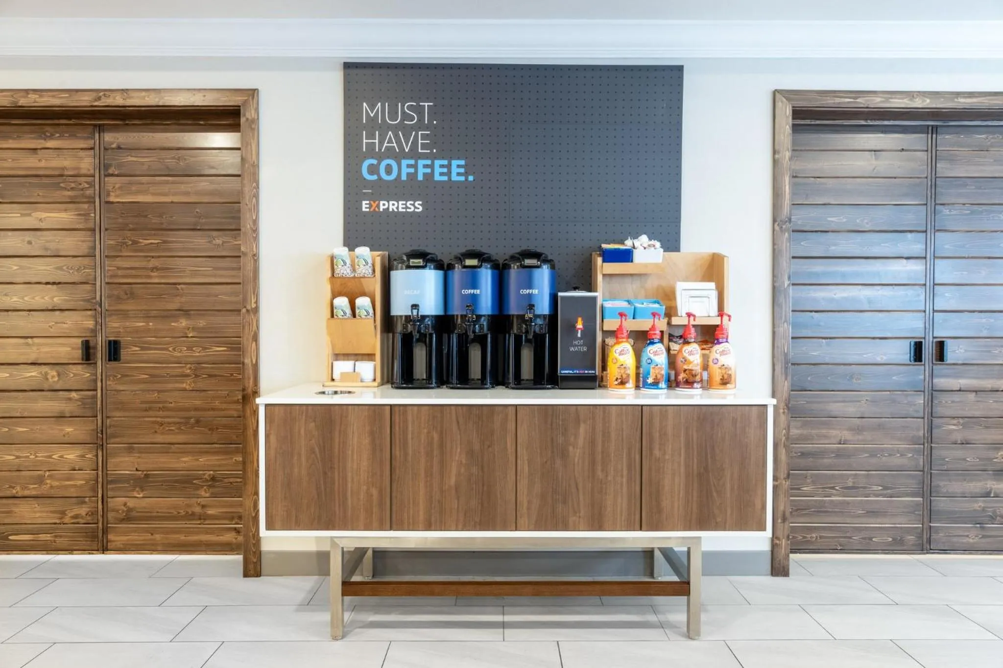 Breakfast in Holiday Inn Express and Suites Missoula by IHG