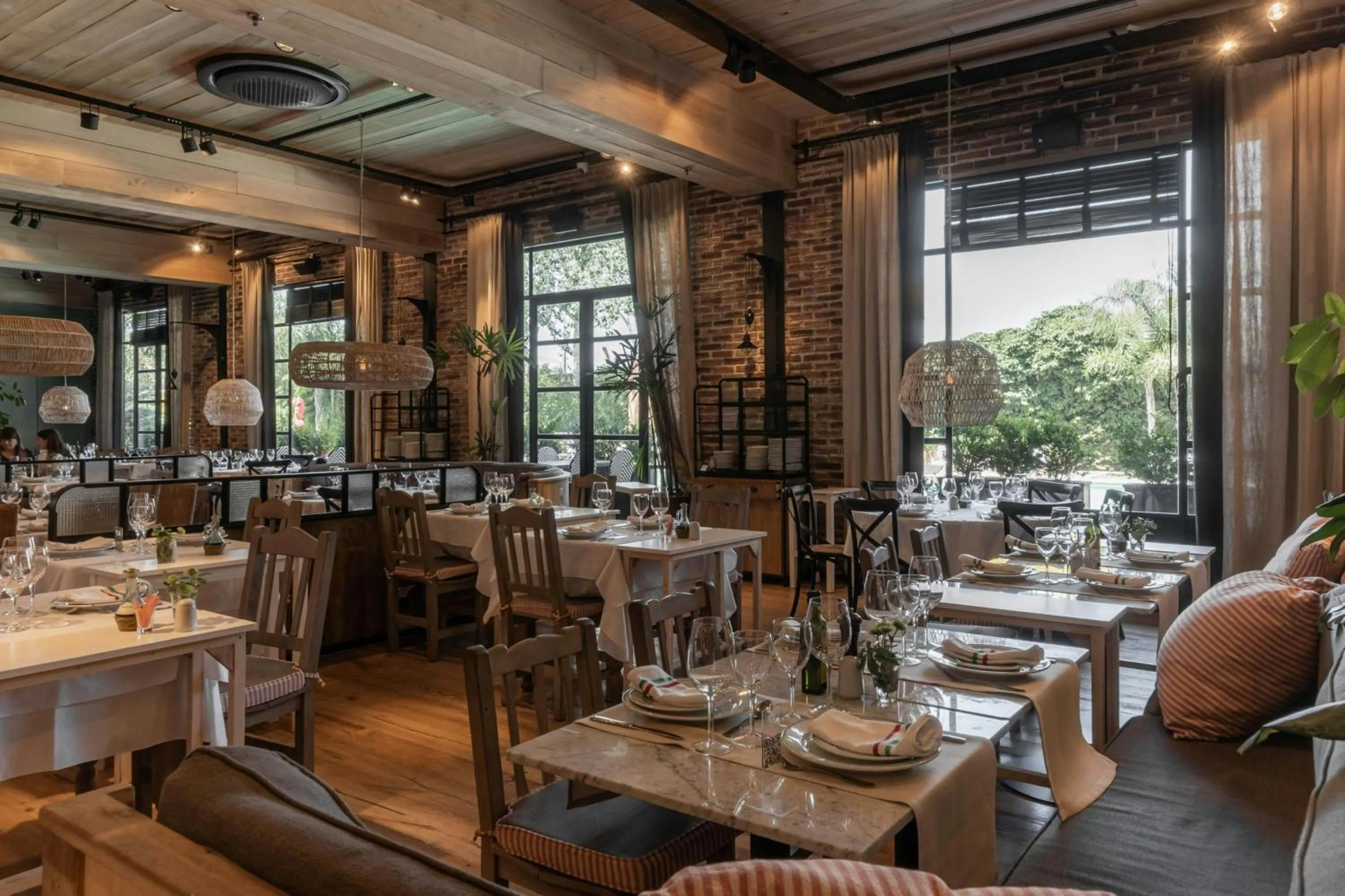 Restaurant/places to eat in Marriott Hotel Buenos Aires Ezeiza Airport