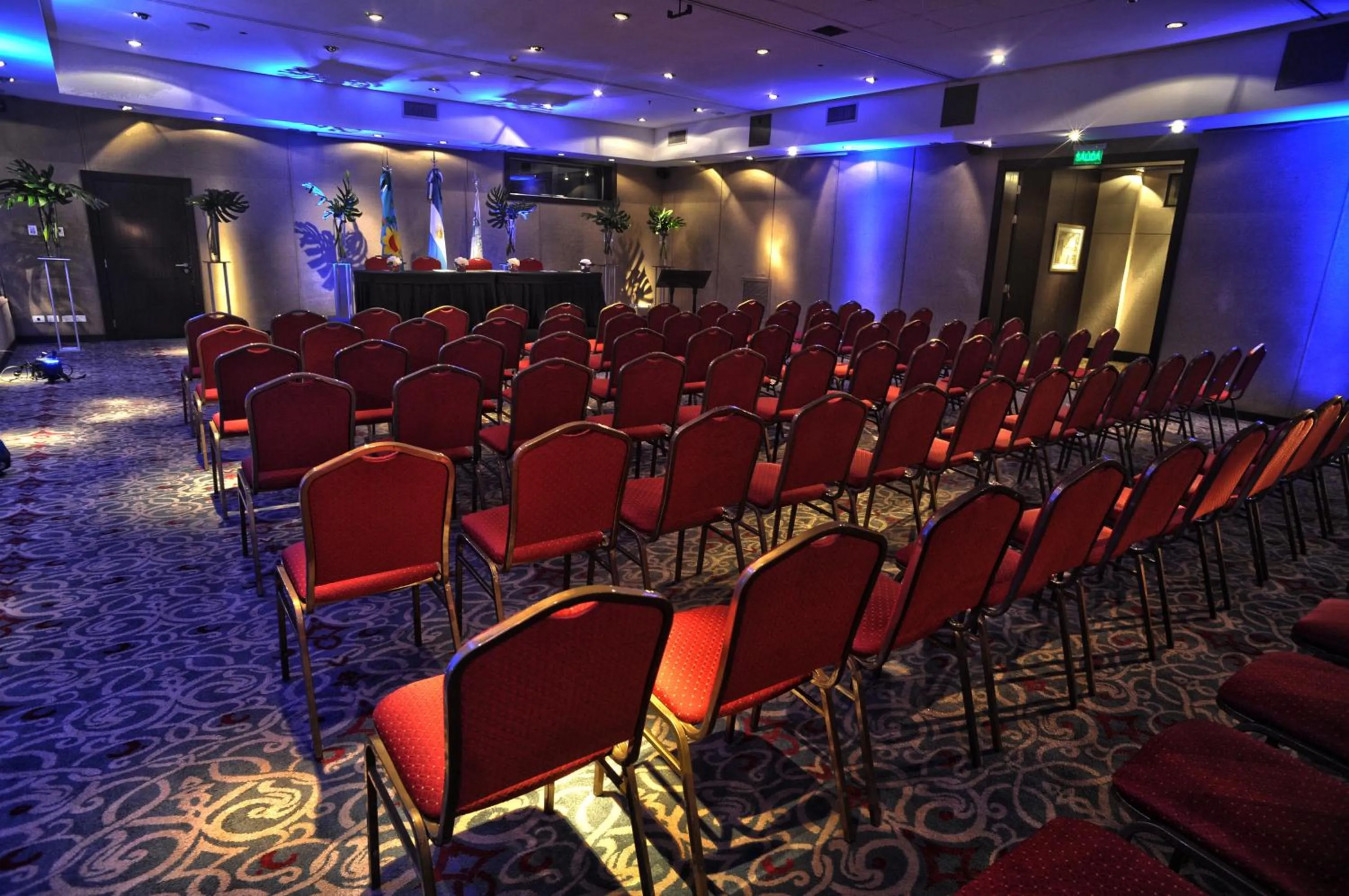 Meeting/conference room in Holiday Inn Ezeiza Airport, an IHG Hotel