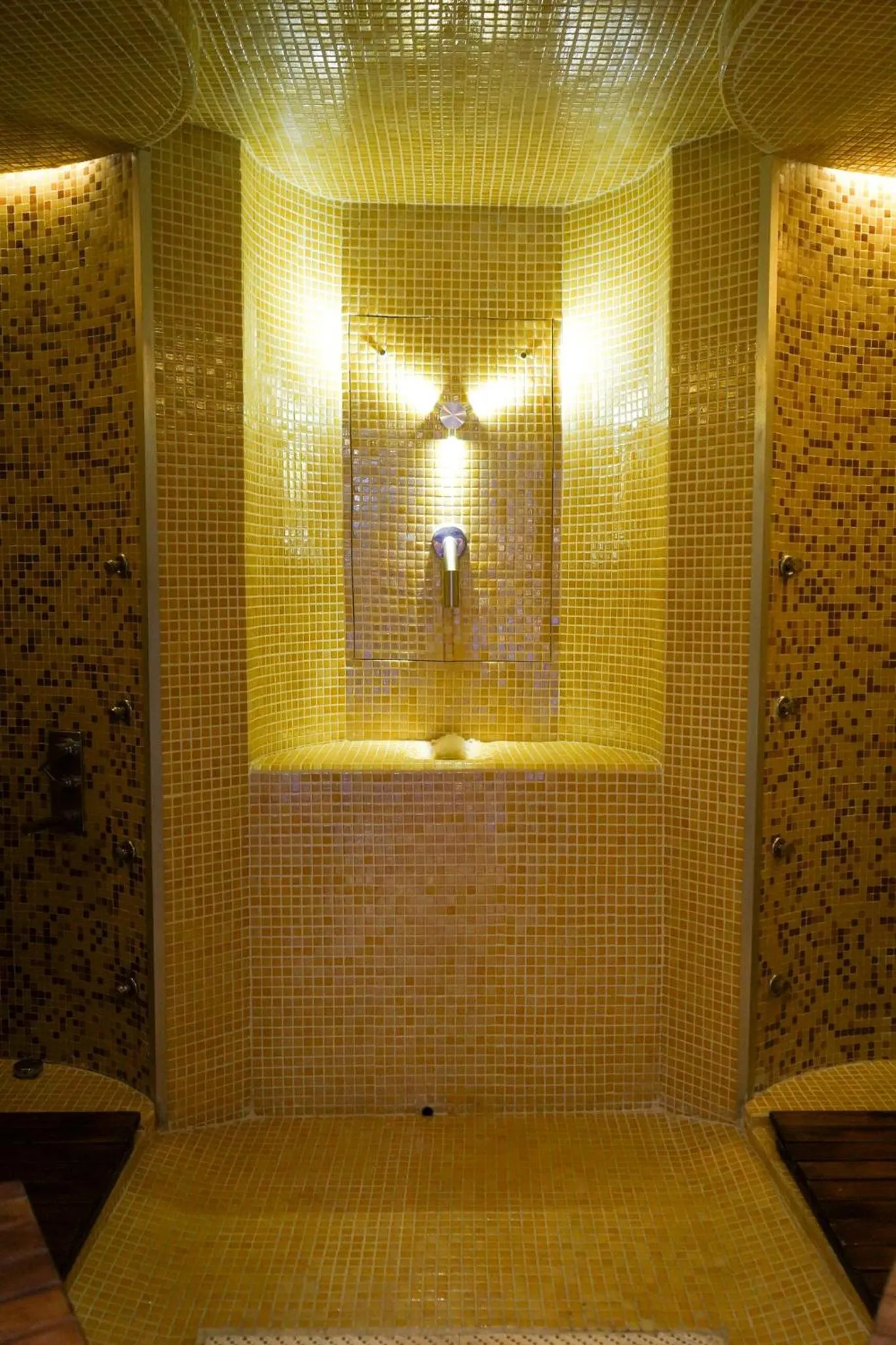 Spa and wellness centre/facilities in Holiday Inn Ezeiza Airport, an IHG Hotel