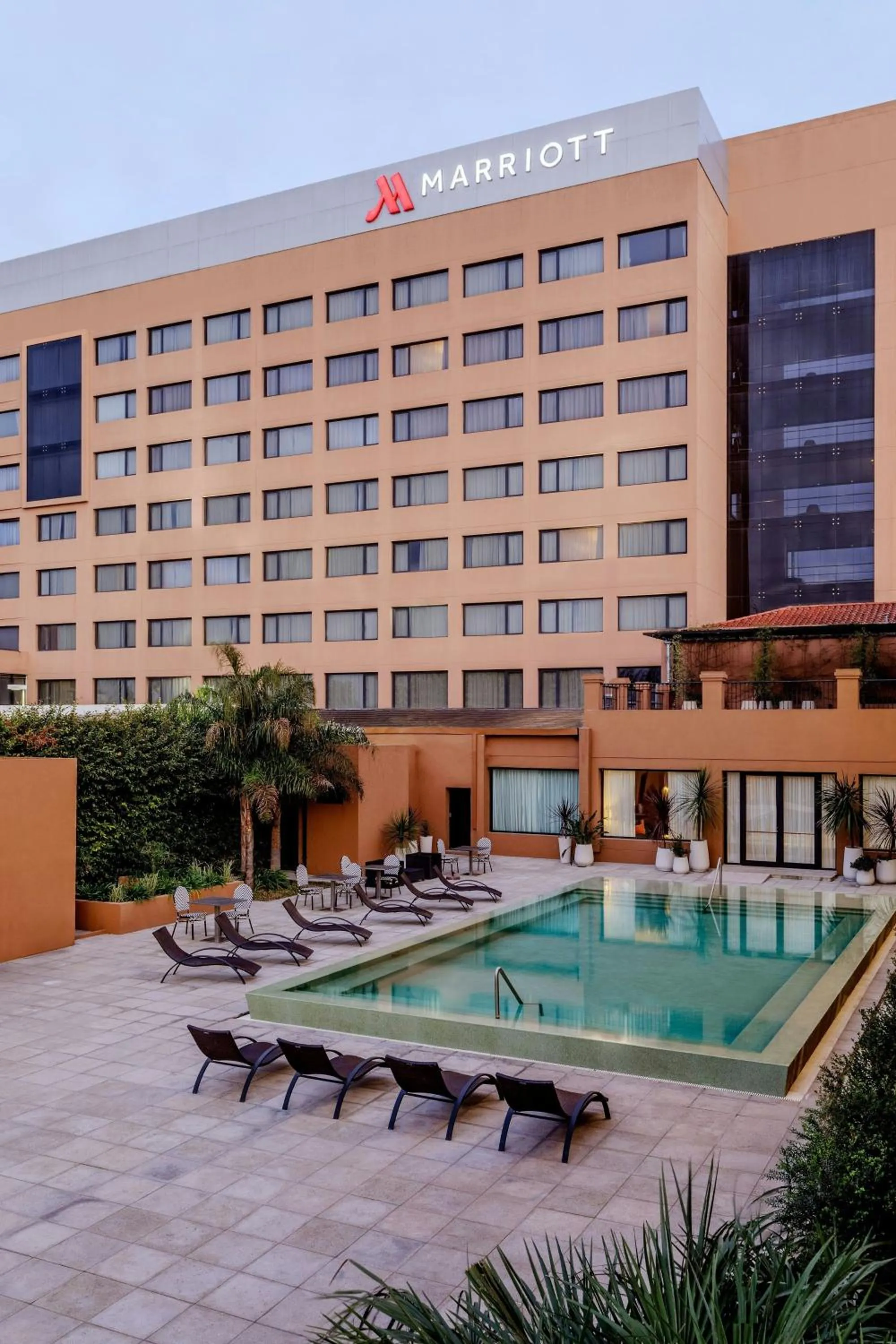 Swimming pool in Marriott Hotel Buenos Aires Ezeiza Airport