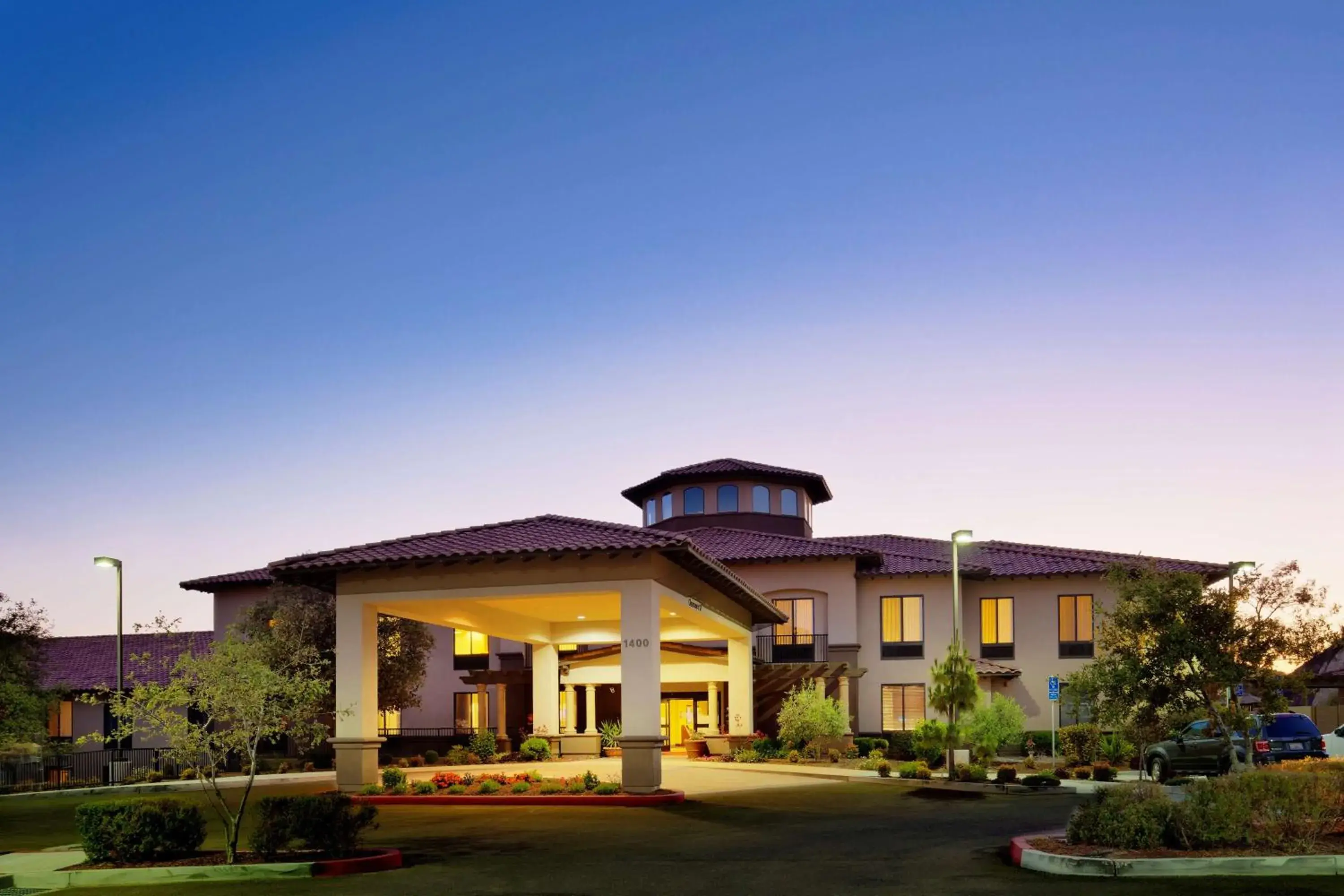 Property building in Hampton Inn & Suites Arroyo Grande Property building in Hampton Inn & Suites Arroyo Grande
