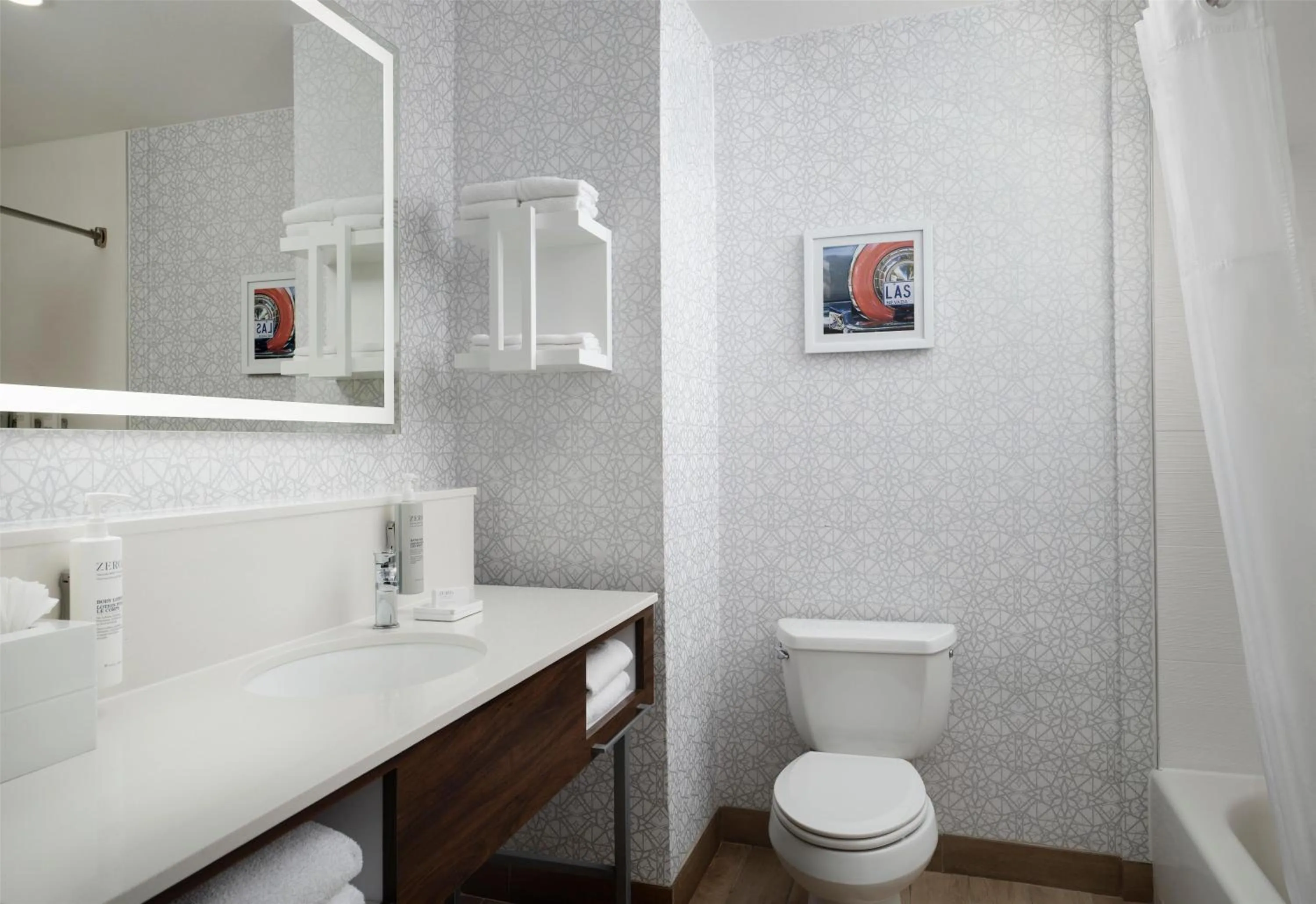 Bathroom in Hampton Inn & Suites Arroyo Grande