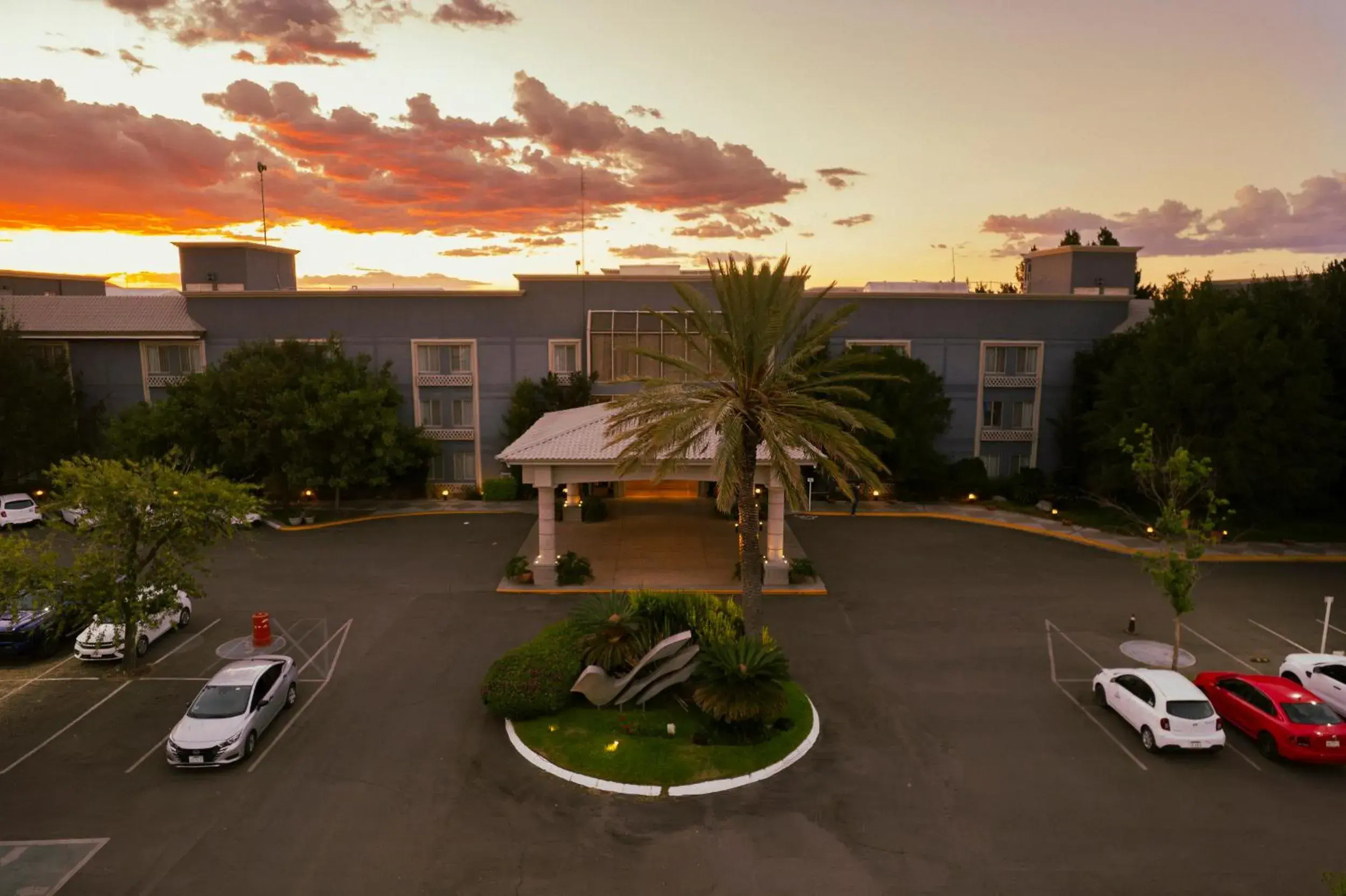 Property building in Hotel Victoria Express Property building in Hotel Victoria Express