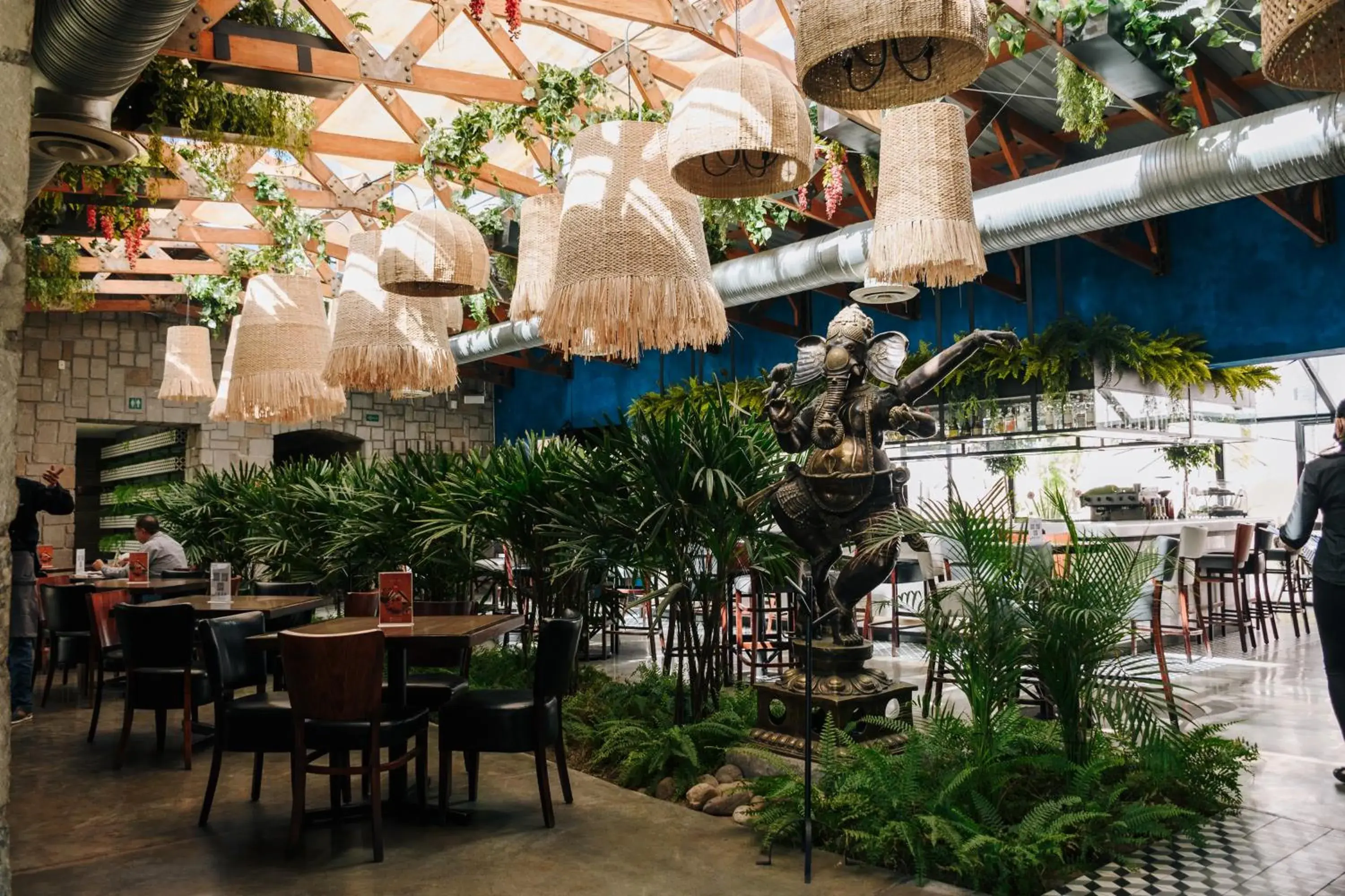 Restaurant/places to eat in Hotel Victoria Express Restaurant/places to eat in Hotel Victoria Express