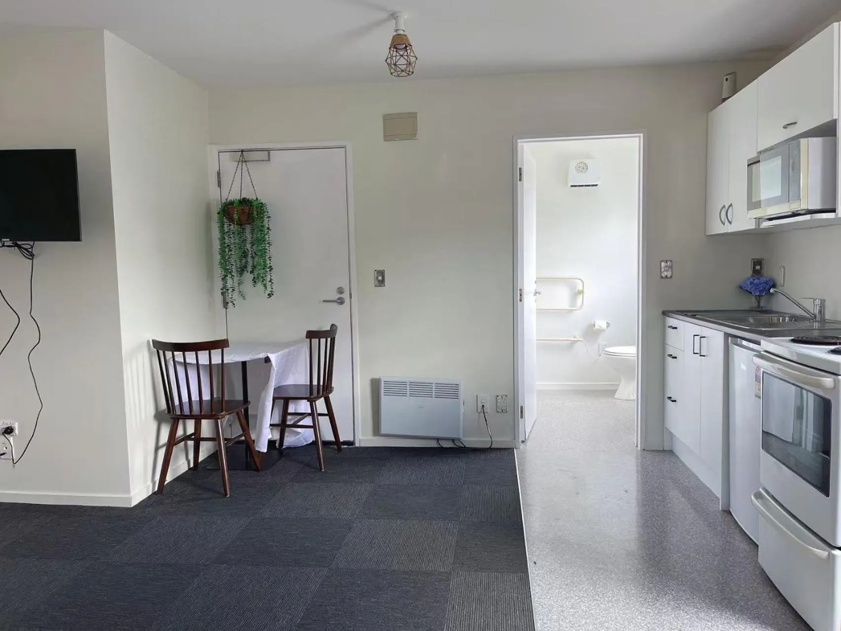 Dining area in AAA Northlands Motel