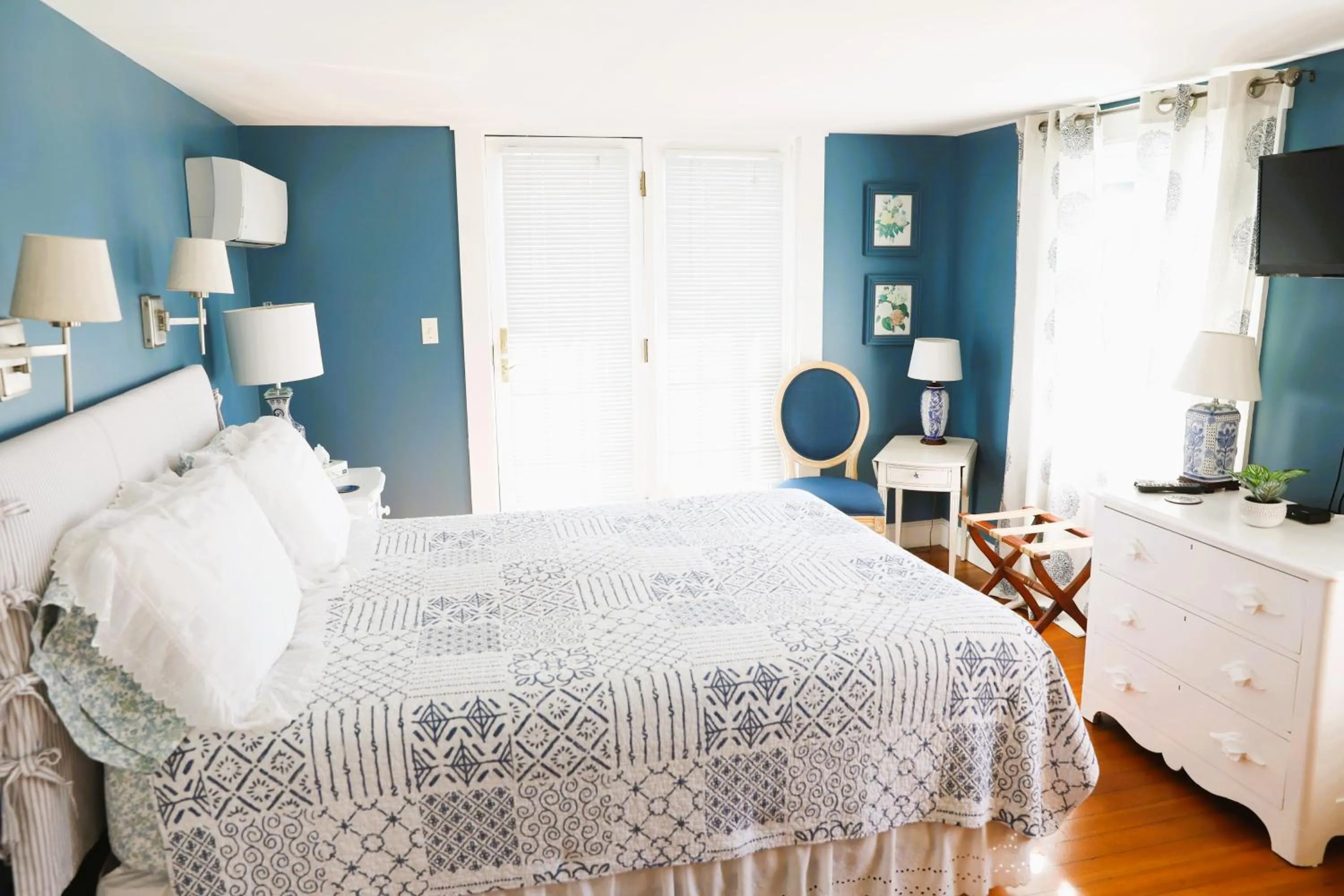  Queen Room with Balcony and Partial Ocean View #202 in An English Garden