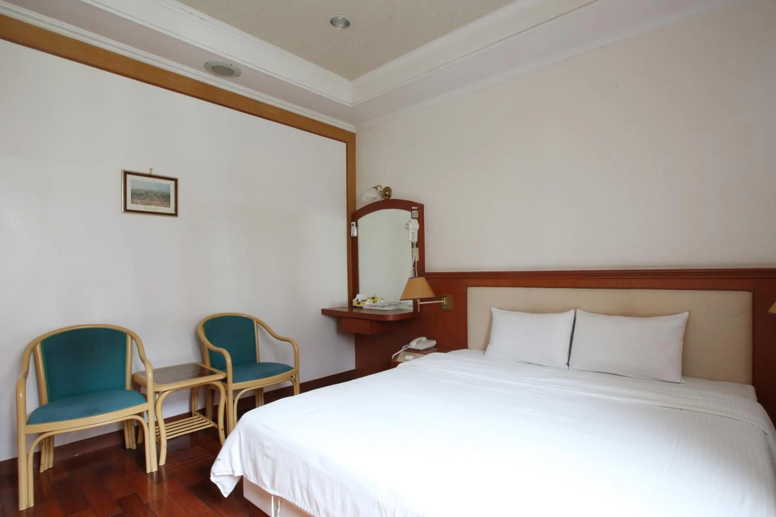 Bed in Long Shan Hotel