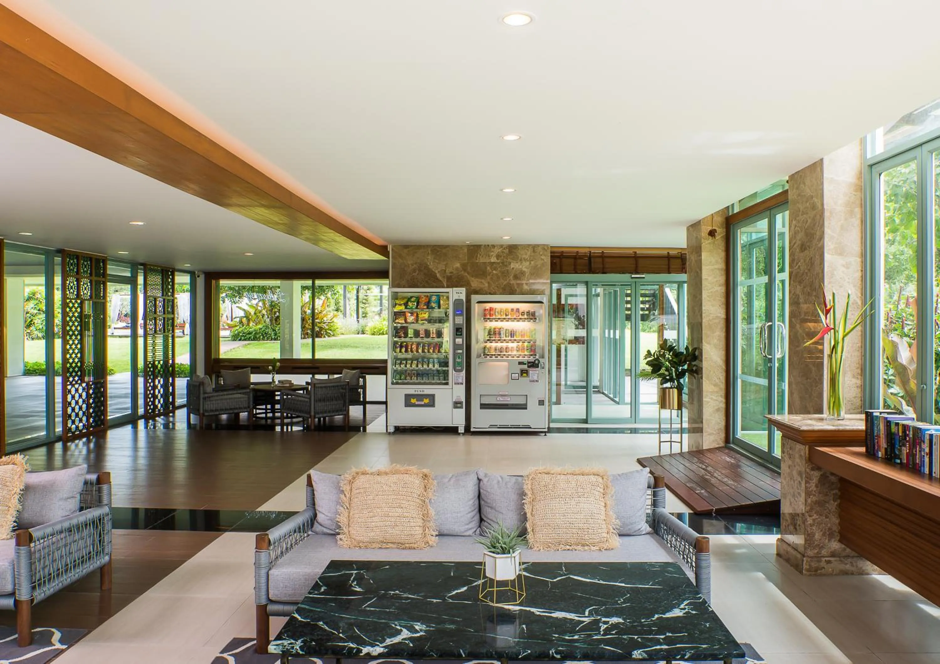 Naithonburi Beach Resort - SHA Extra Plus