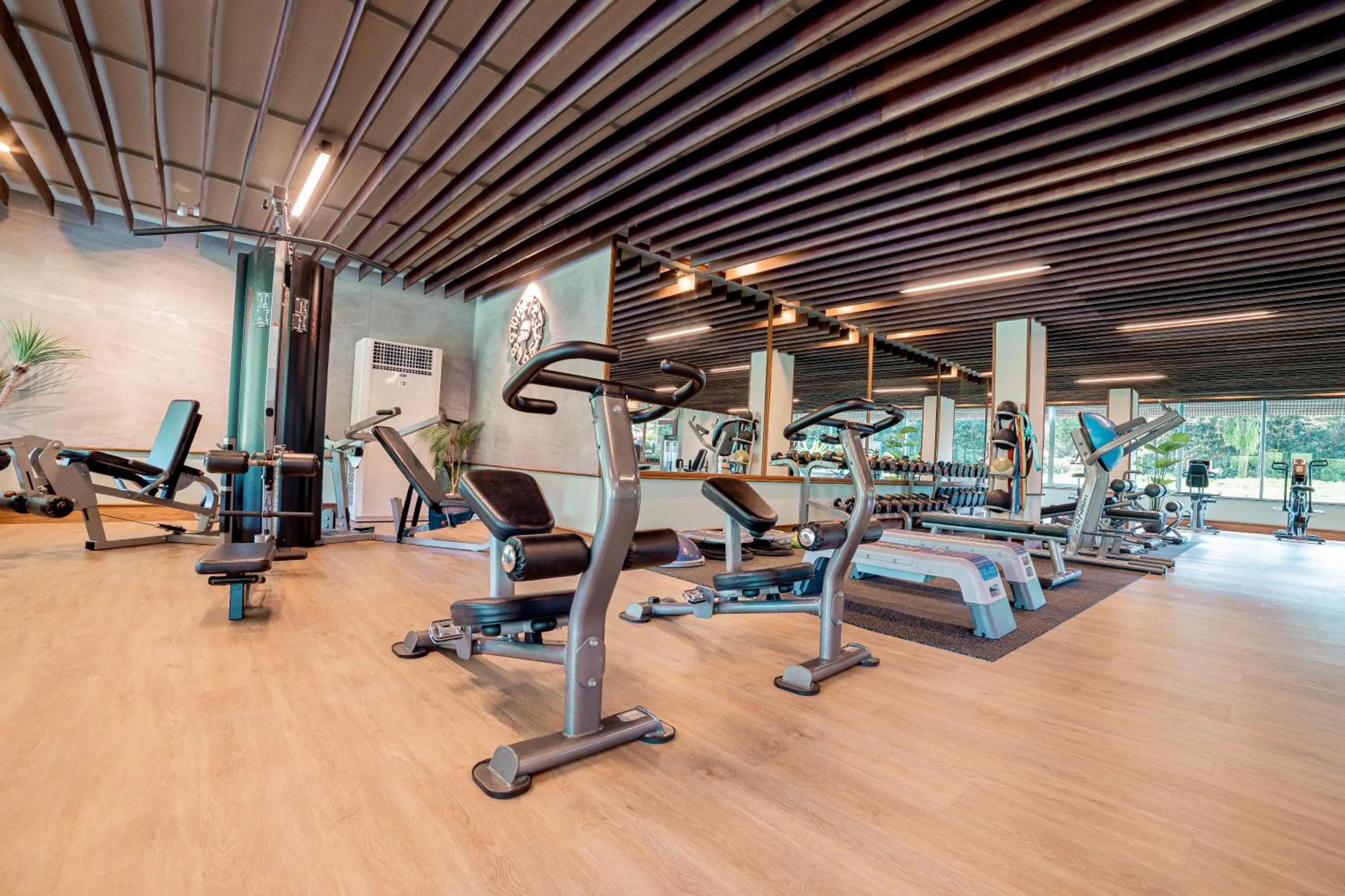 Naithonburi Beach Resort - SHA Extra Plus