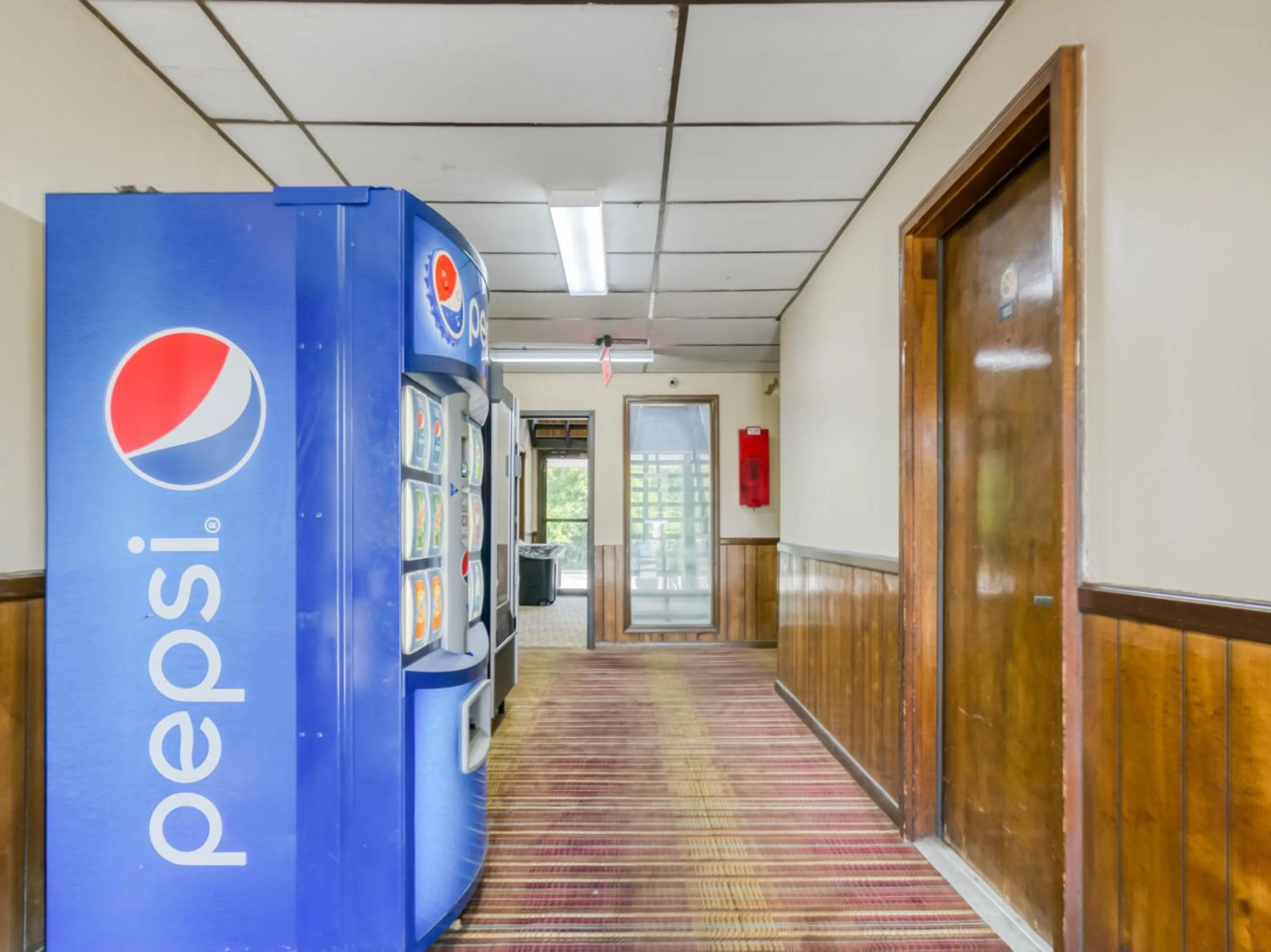 Food and drinks in Raceway Inn Darlington By OYO