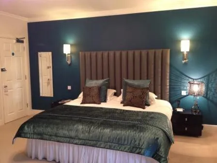 Bed in Fishmore Hall Hotel and Boutique Spa