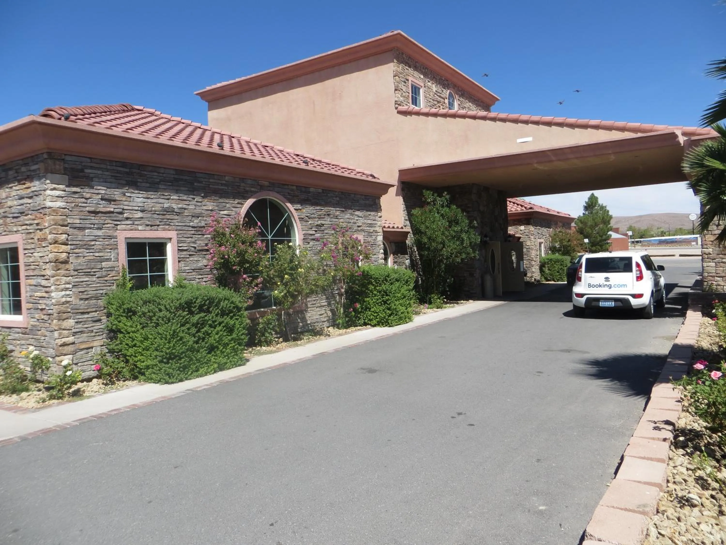 Facade/entrance in Death Valley Inn