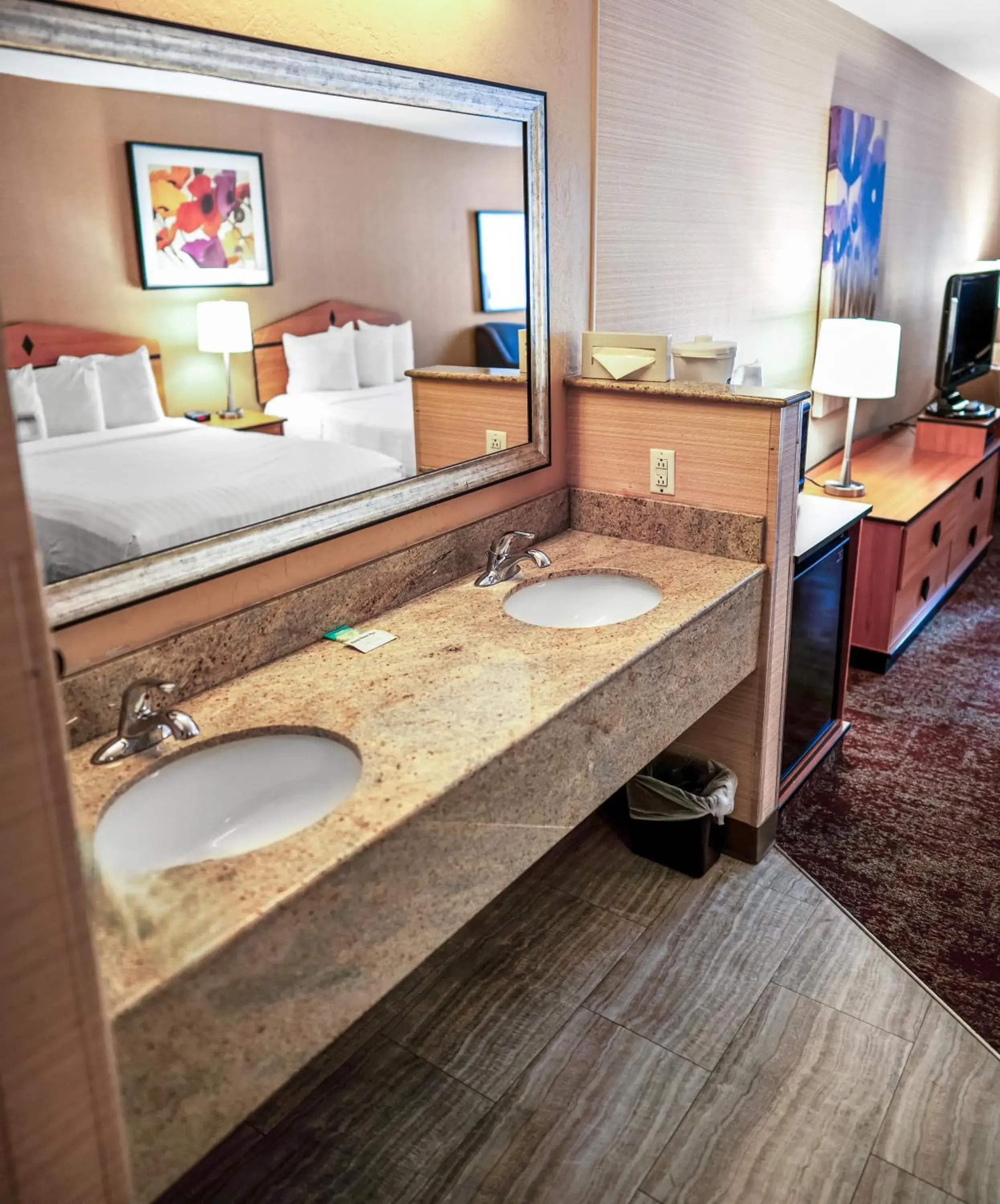 Bedroom, Bed in Crystal Inn Hotel & Suites - Midvalley Bedroom, Bed in Crystal Inn Hotel & Suites - Midvalley