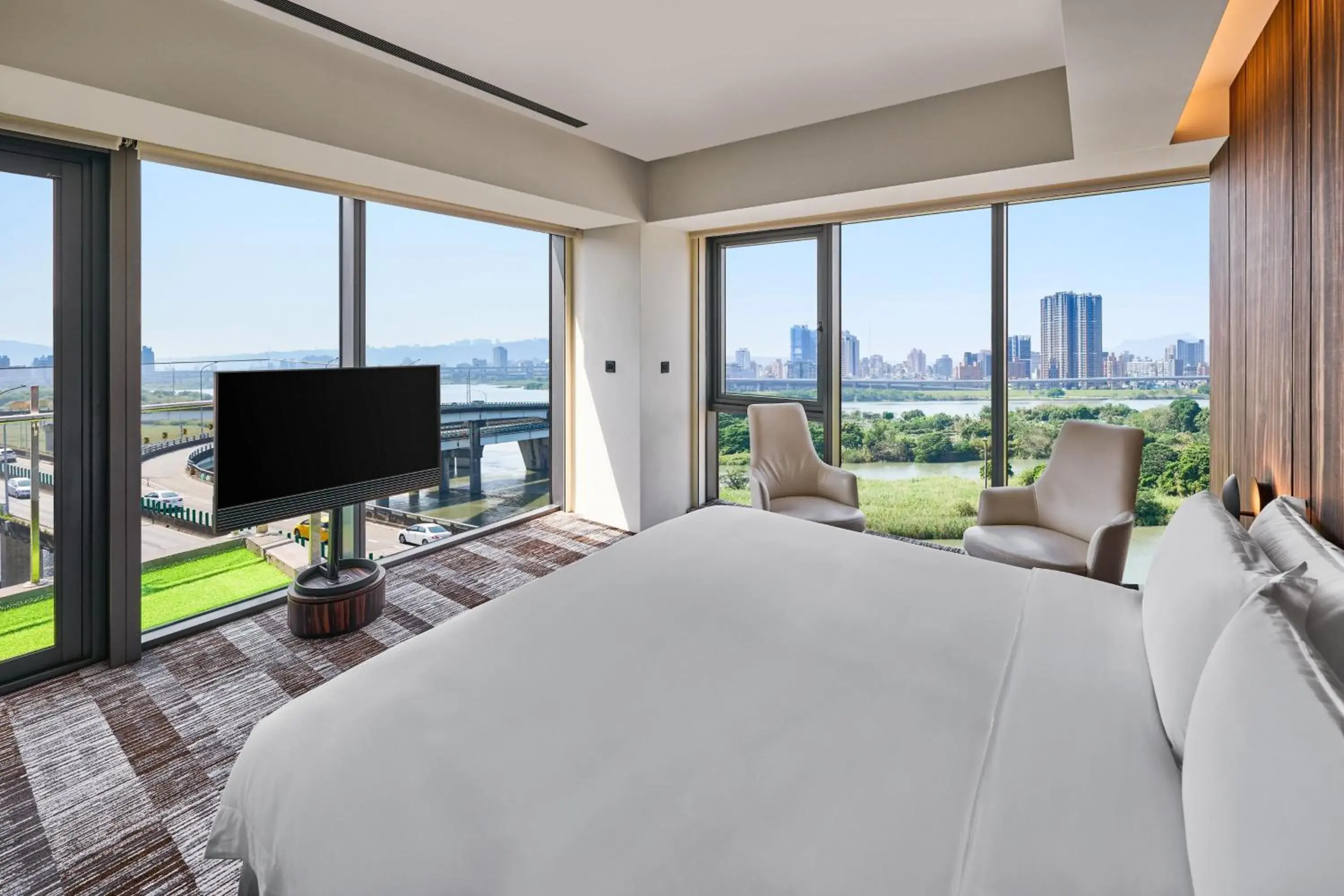 Photo of the whole room, Bed in Suz & Catorze Taipei, a Tribute Portfolio Hotel Photo of the whole room, Bed in Suz & Catorze Taipei, a Tribute Portfolio Hotel