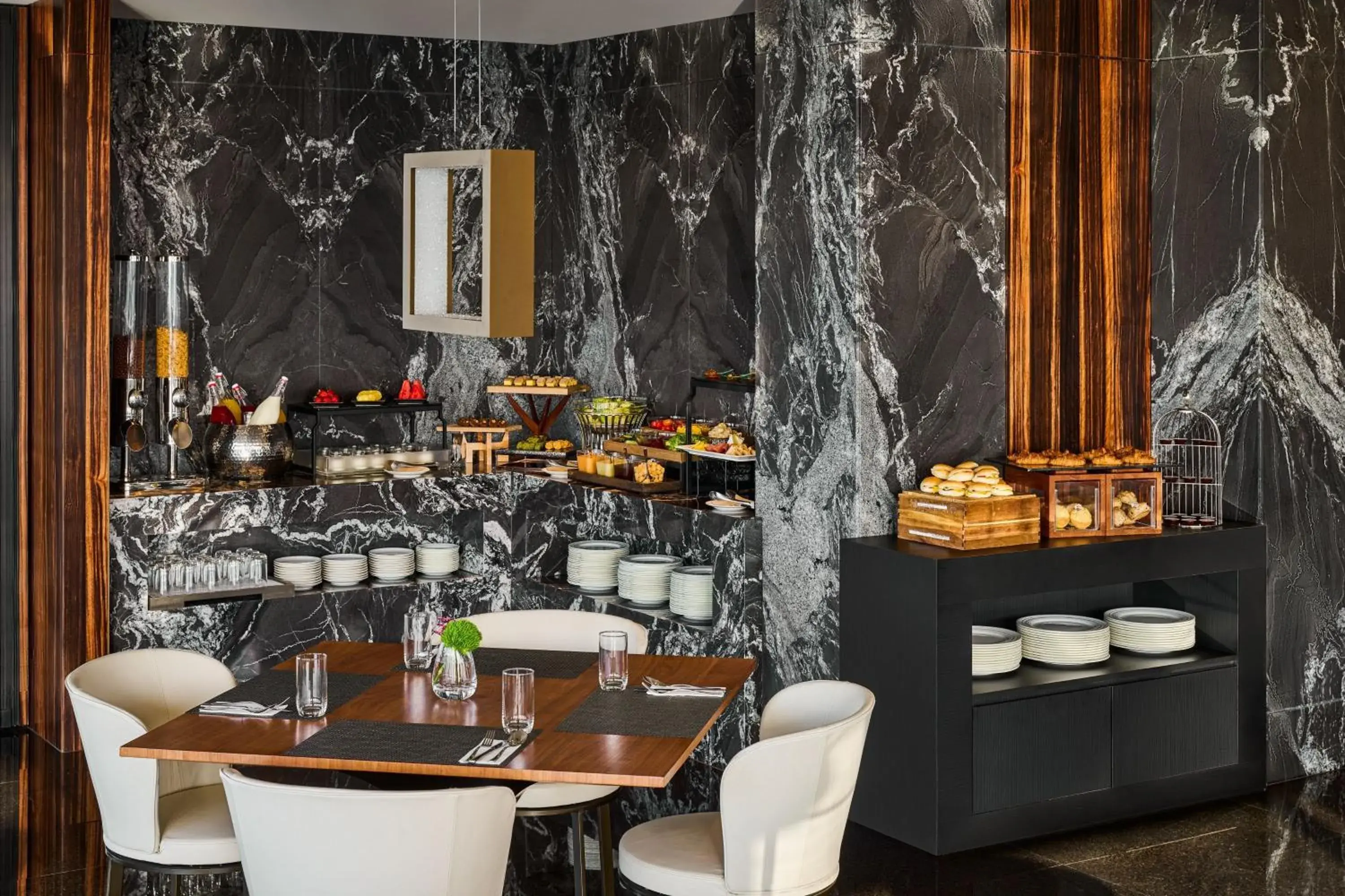 Restaurant/places to eat in Suz & Catorze Taipei, a Tribute Portfolio Hotel Restaurant/places to eat in Suz & Catorze Taipei, a Tribute Portfolio Hotel