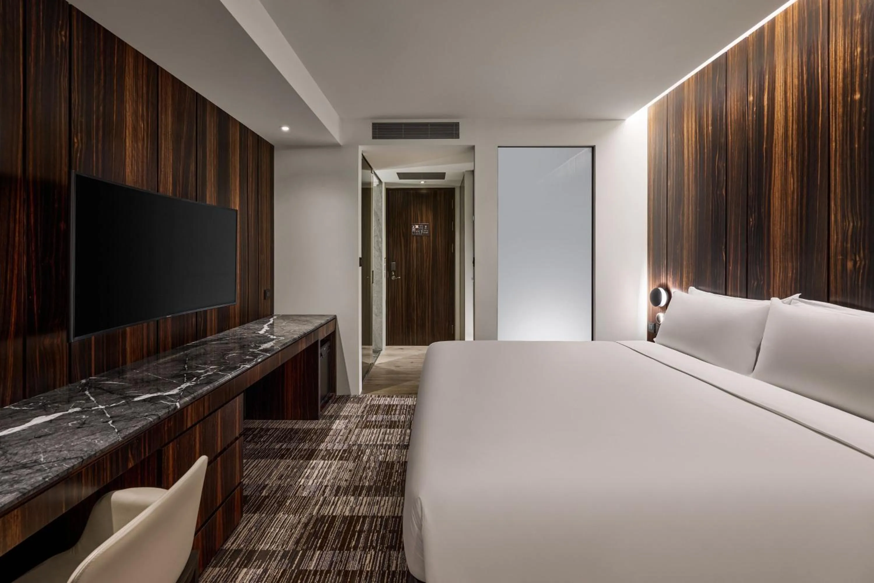 Photo of the whole room, Bed in Suz & Catorze Taipei, a Tribute Portfolio Hotel