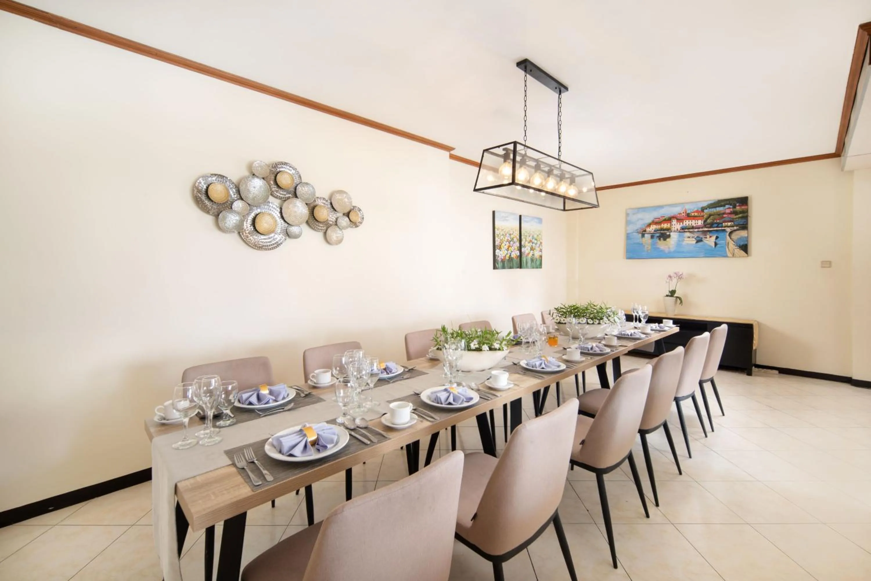 Meeting/conference room in Royal Hotel and Villa Batu