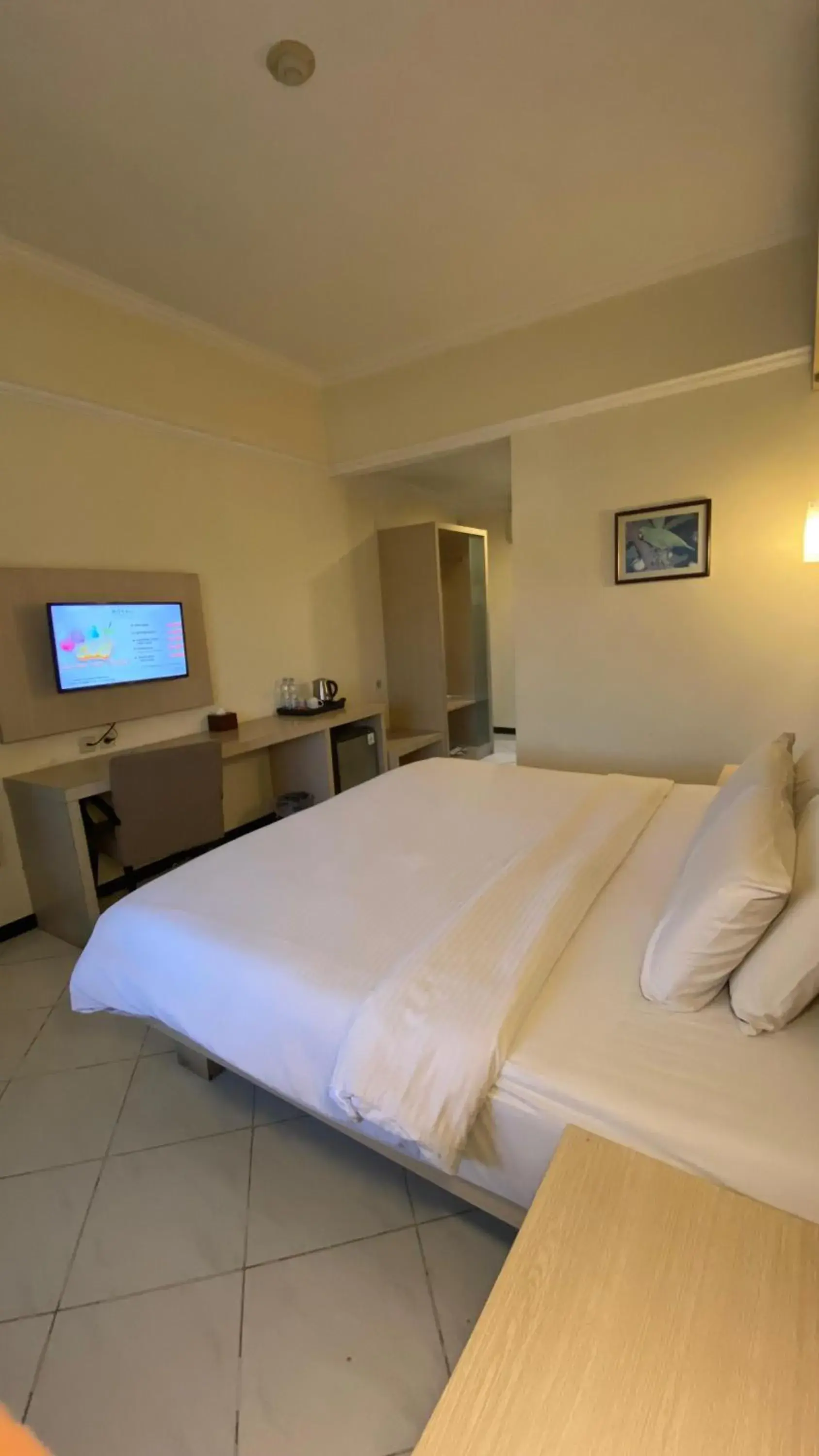 Superior Double or Twin Room with Garden View in Royal Hotel and Villa Batu Superior Double or Twin Room with Garden View in Royal Hotel and Villa Batu