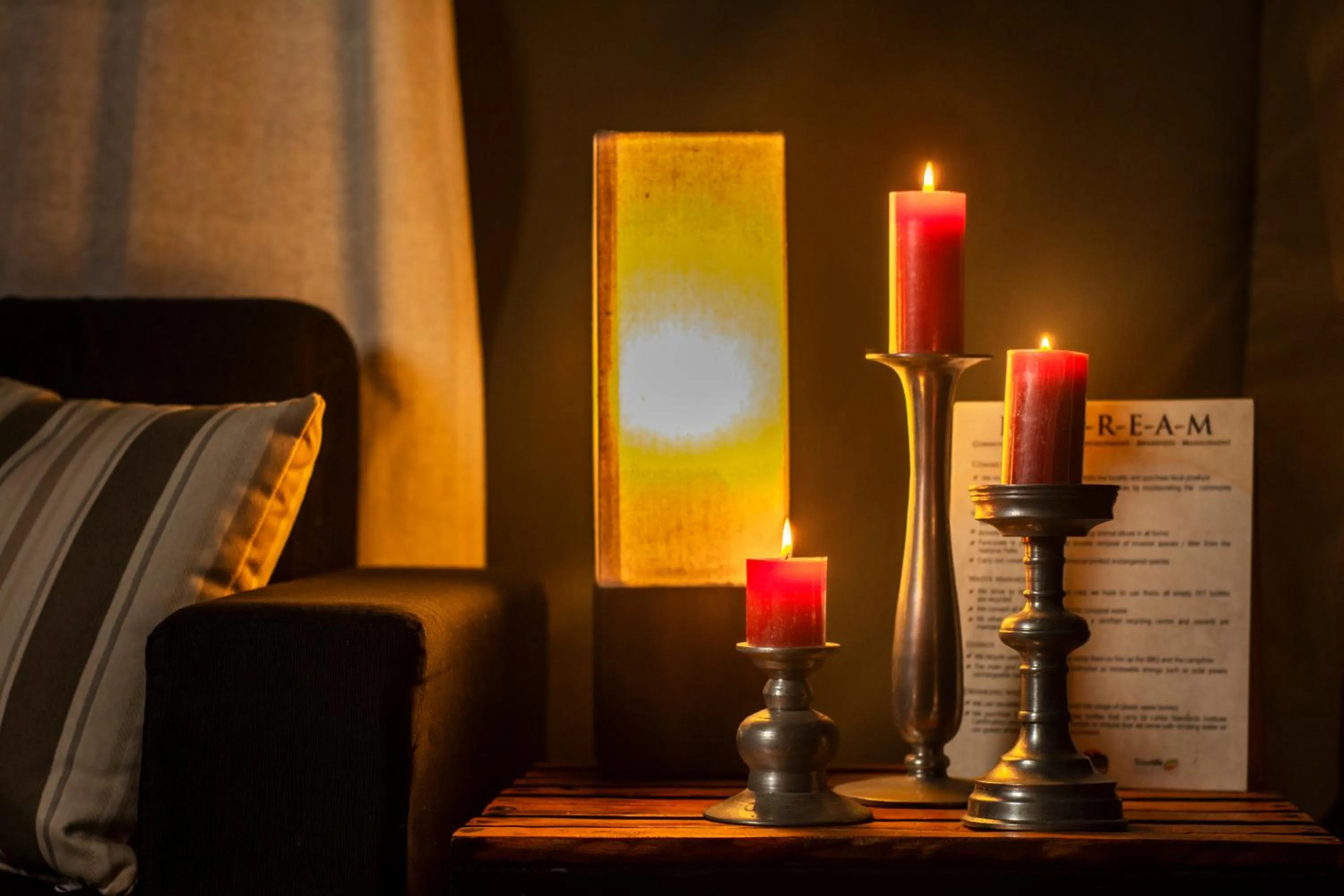 Living room in Mahoora - Yala by Eco Team