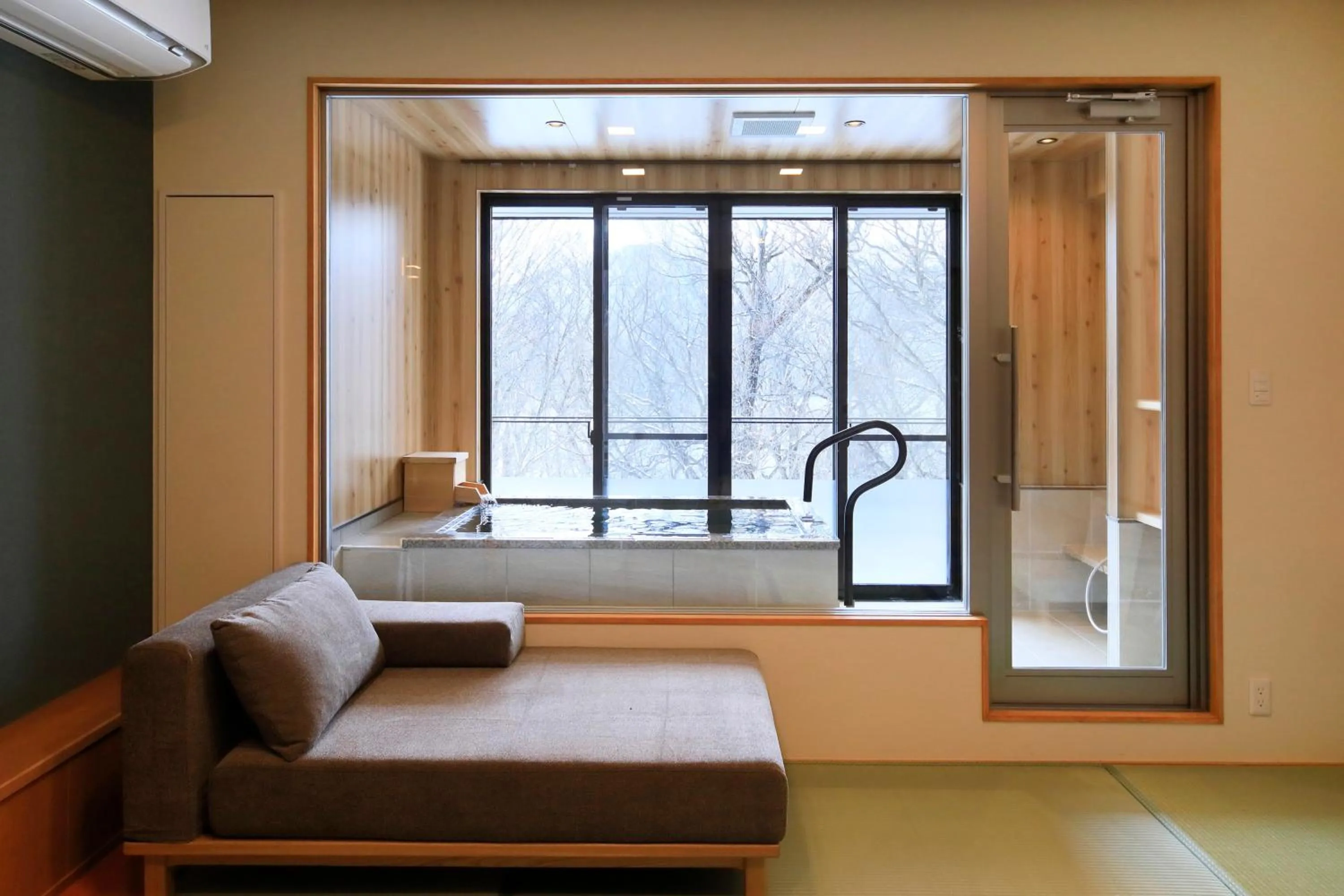 Photo of the whole room, Bed in Hotel Shikisai