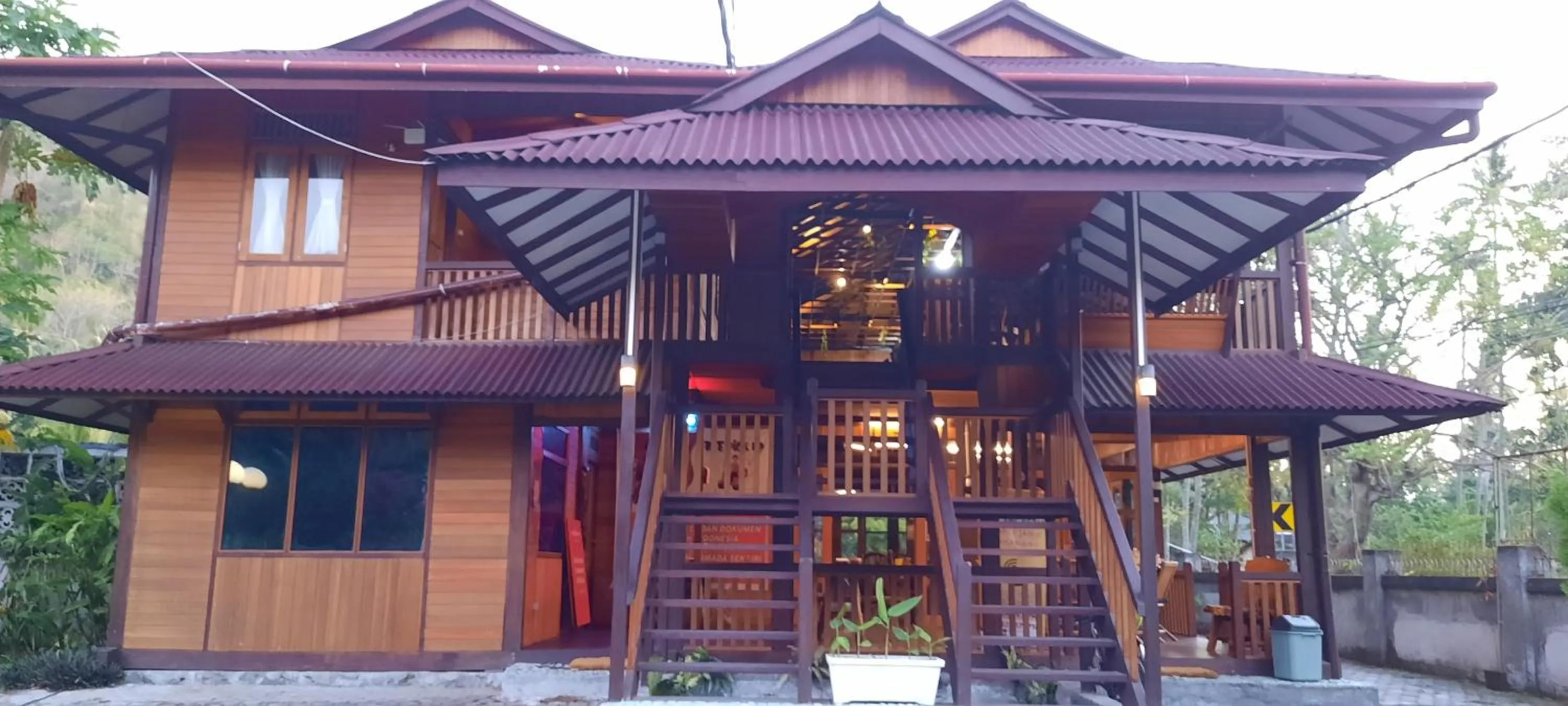 Property building in HOTEL BESAR BULAN BARU - Senggigi