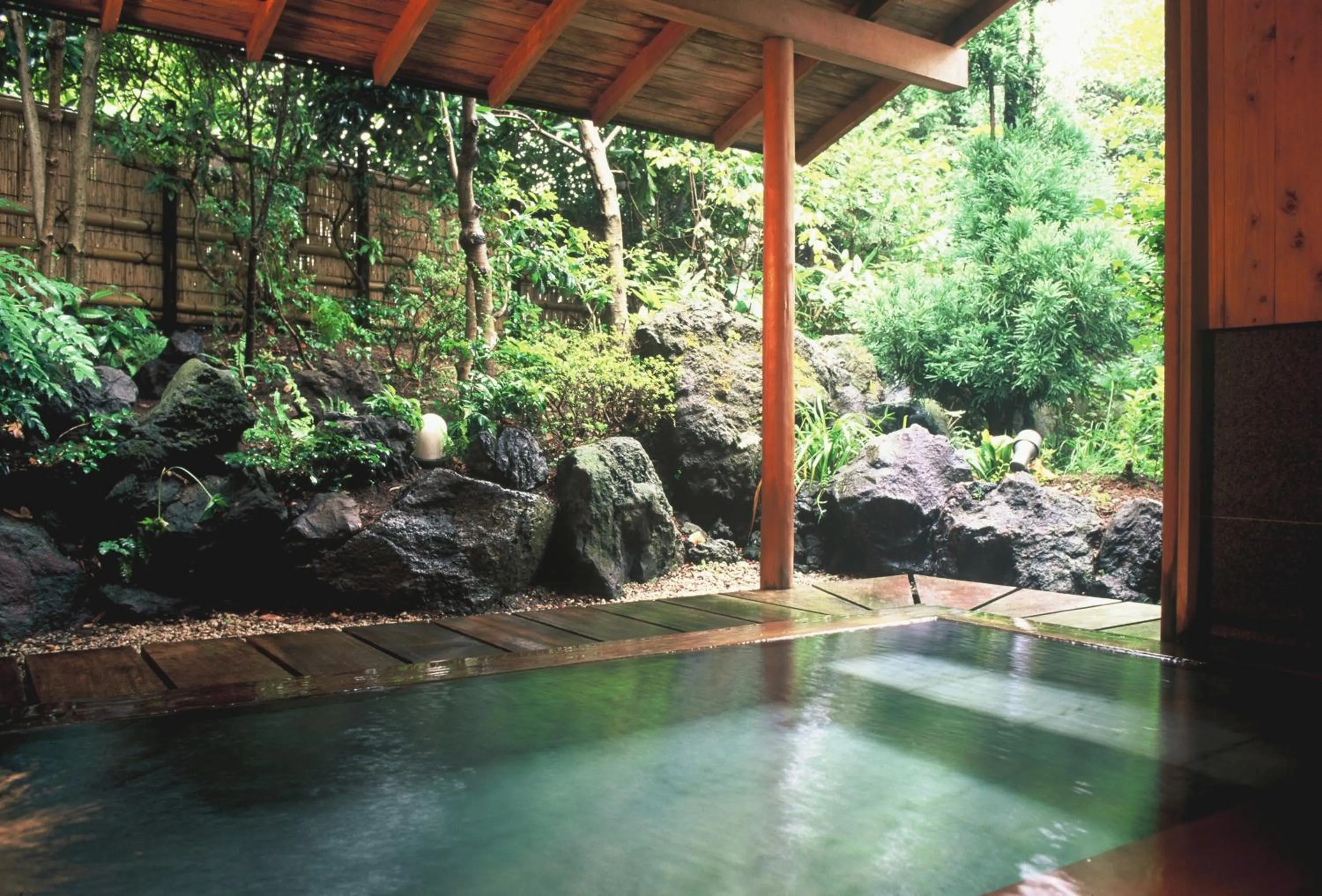 Hot Spring Bath in Hanafubuki