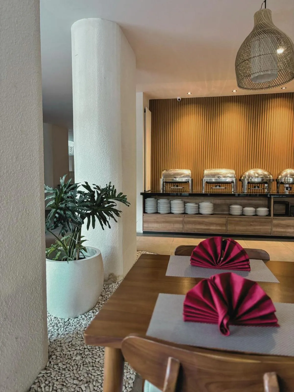 Restaurant/places to eat in The Rivavi Legian