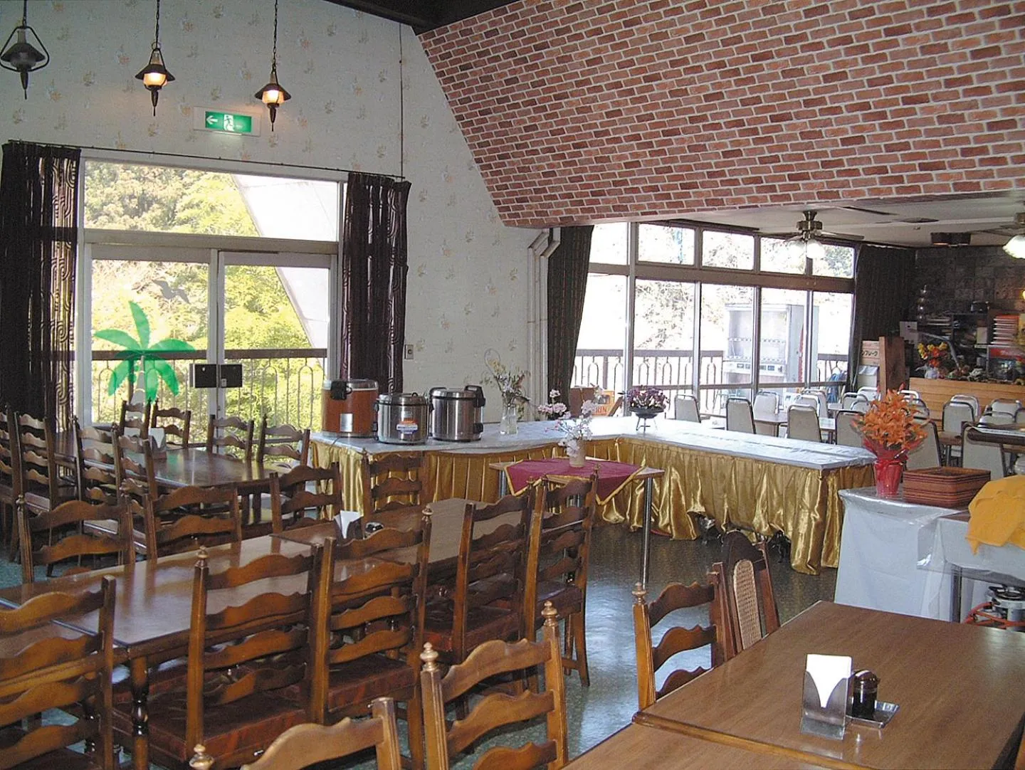 Restaurant/places to eat in Hotel Famitic Myojin