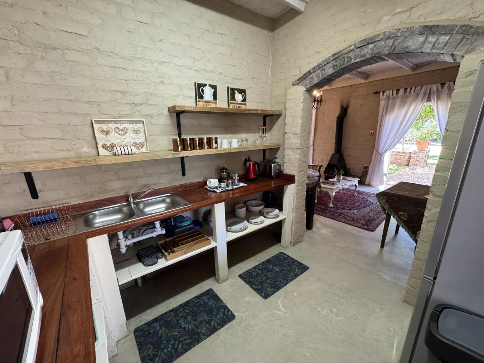 Kitchen or kitchenette in Hartland Garden Suite
