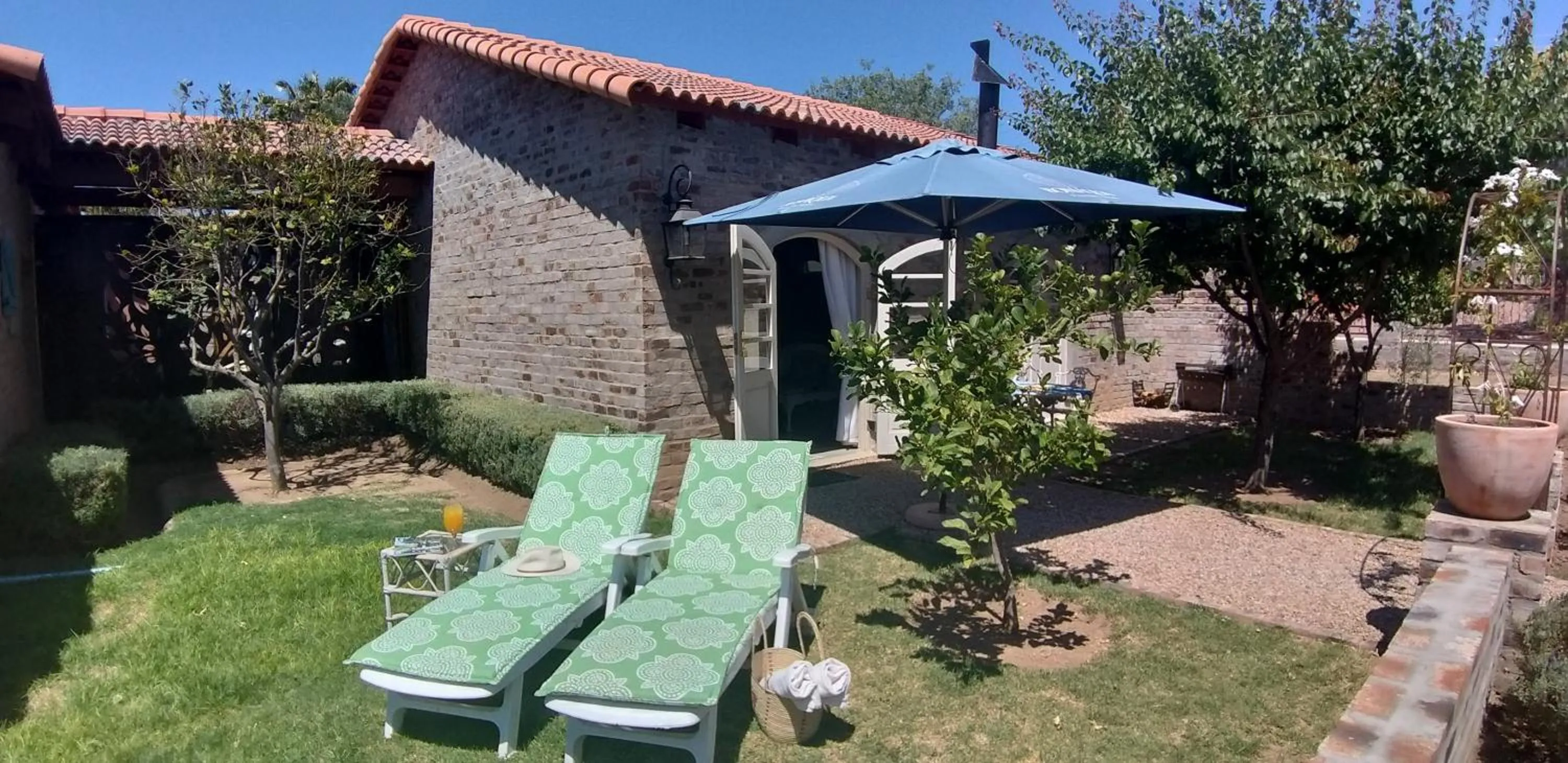 Patio in Hartland Garden Suite