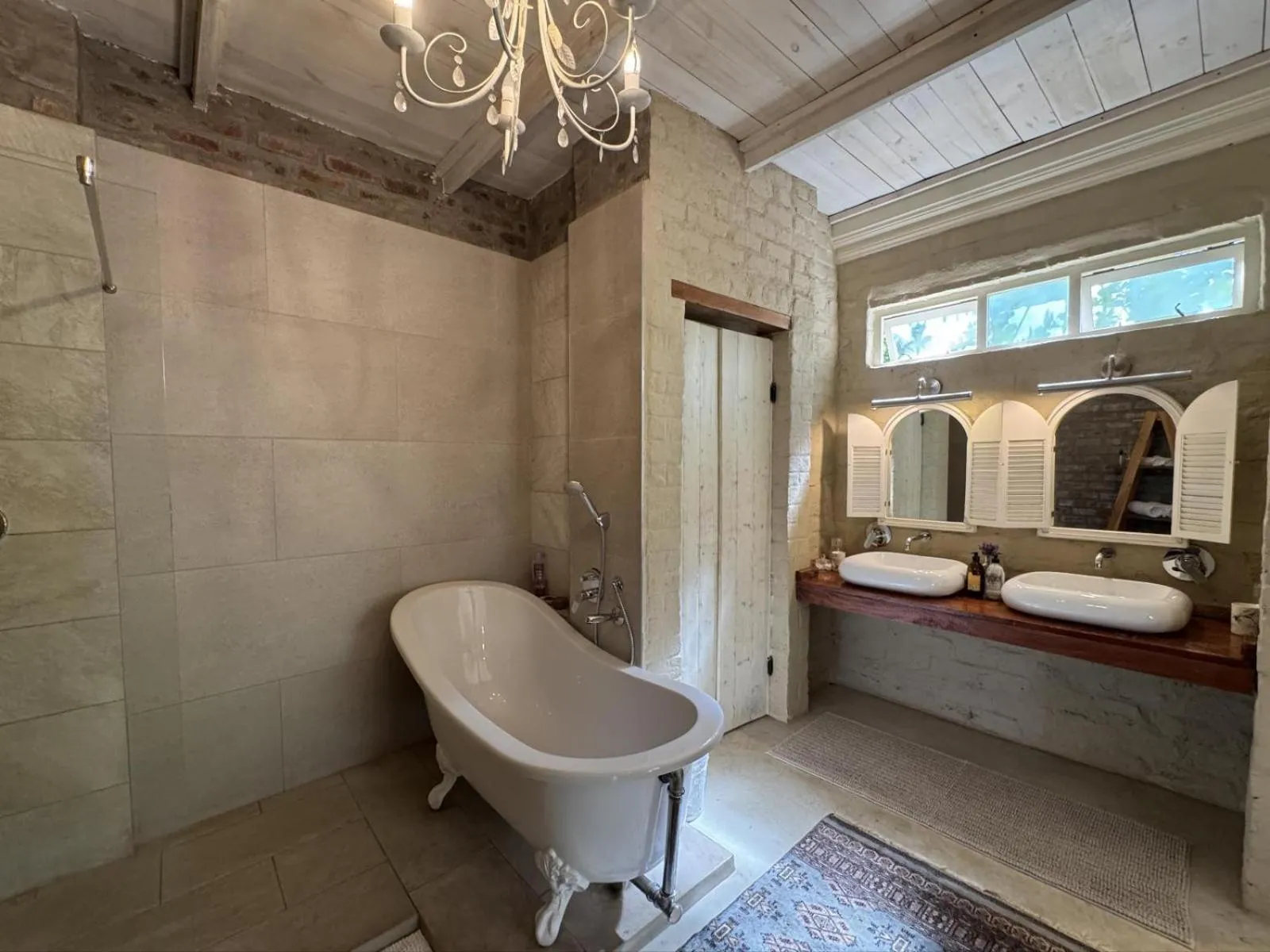 Bathroom in Hartland Garden Suite