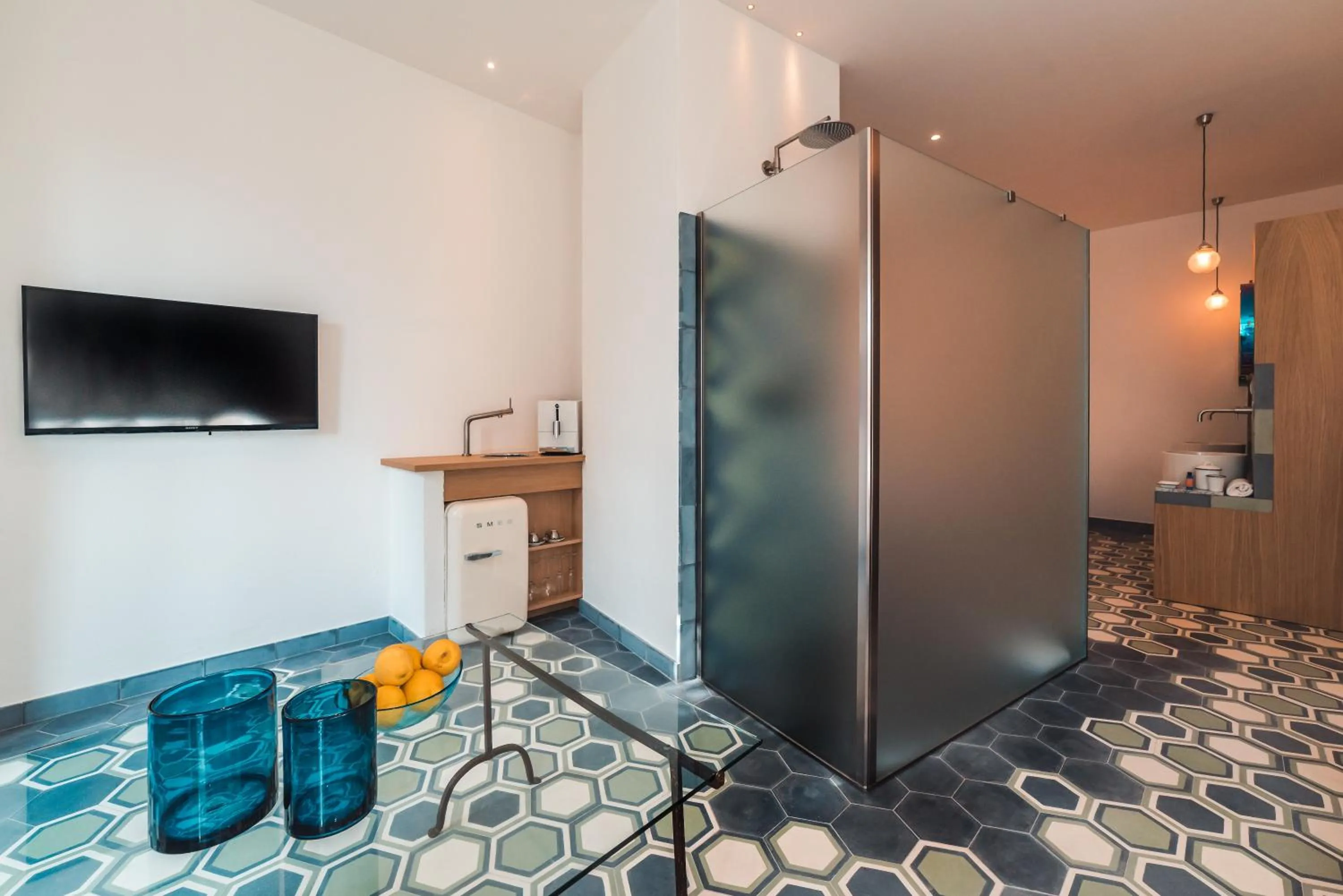 Bathroom in Médousa Bistrot & Suites