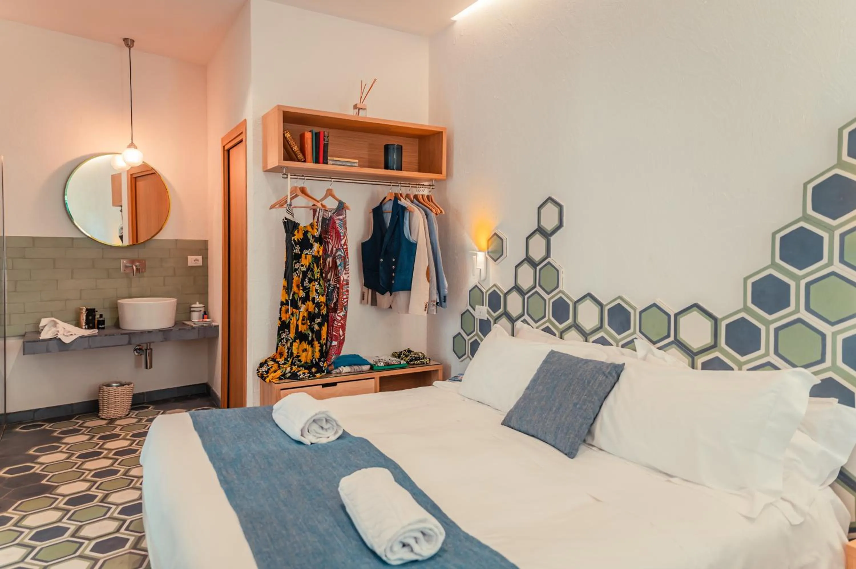 Bed in Médousa Bistrot & Suites