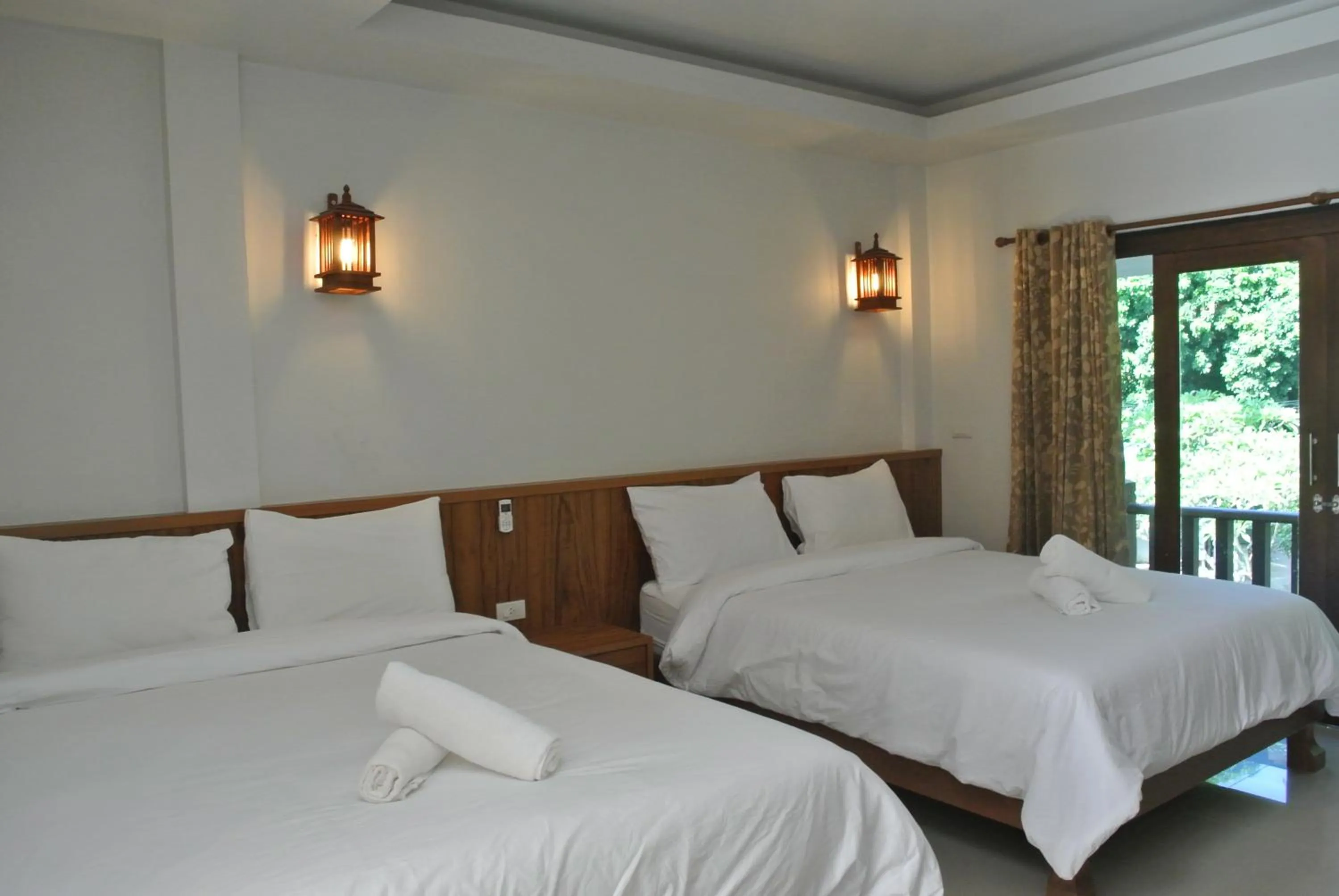 Bed in Mac's Bay Resort