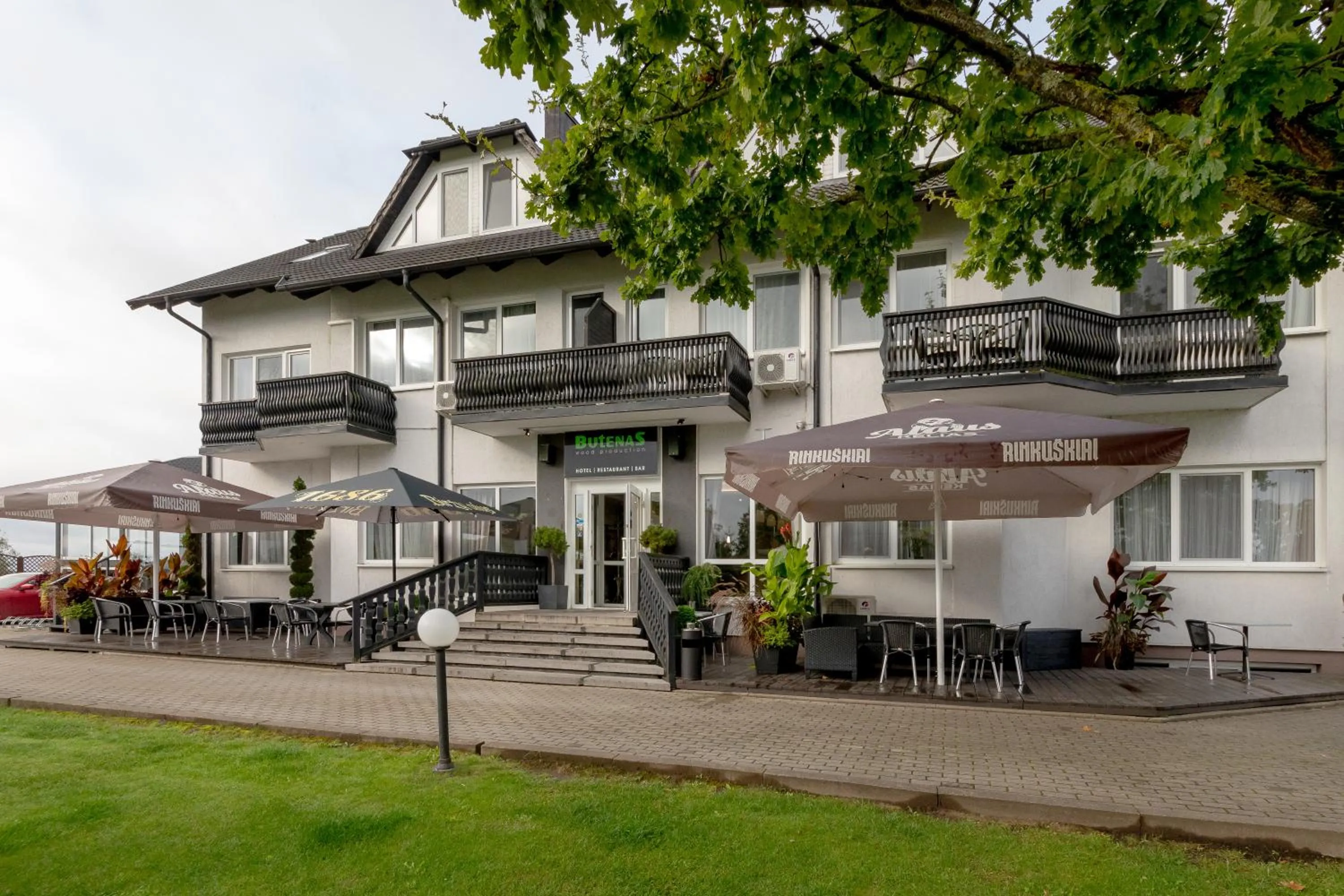 Property building in Butenas Hotel Tyla