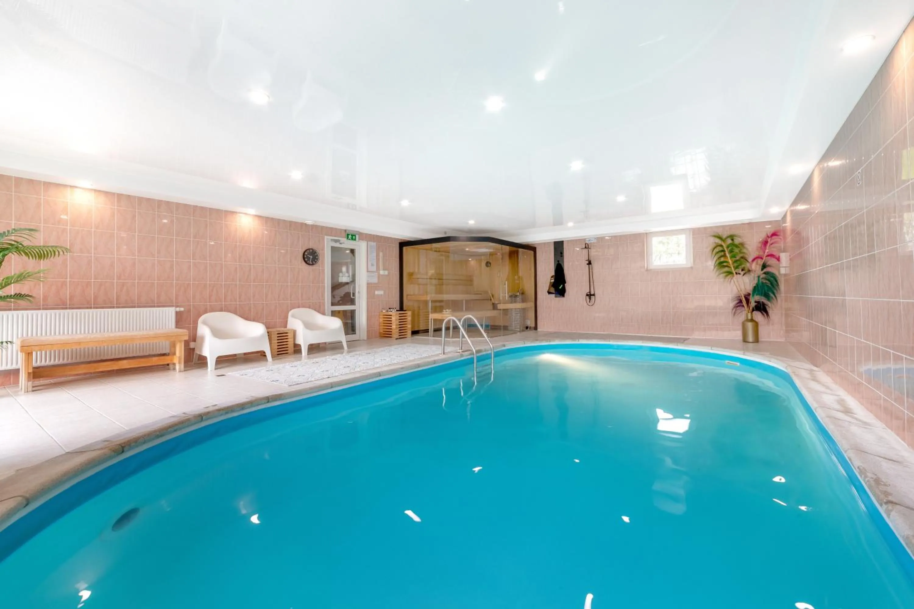 Swimming pool in Butenas Hotel Tyla